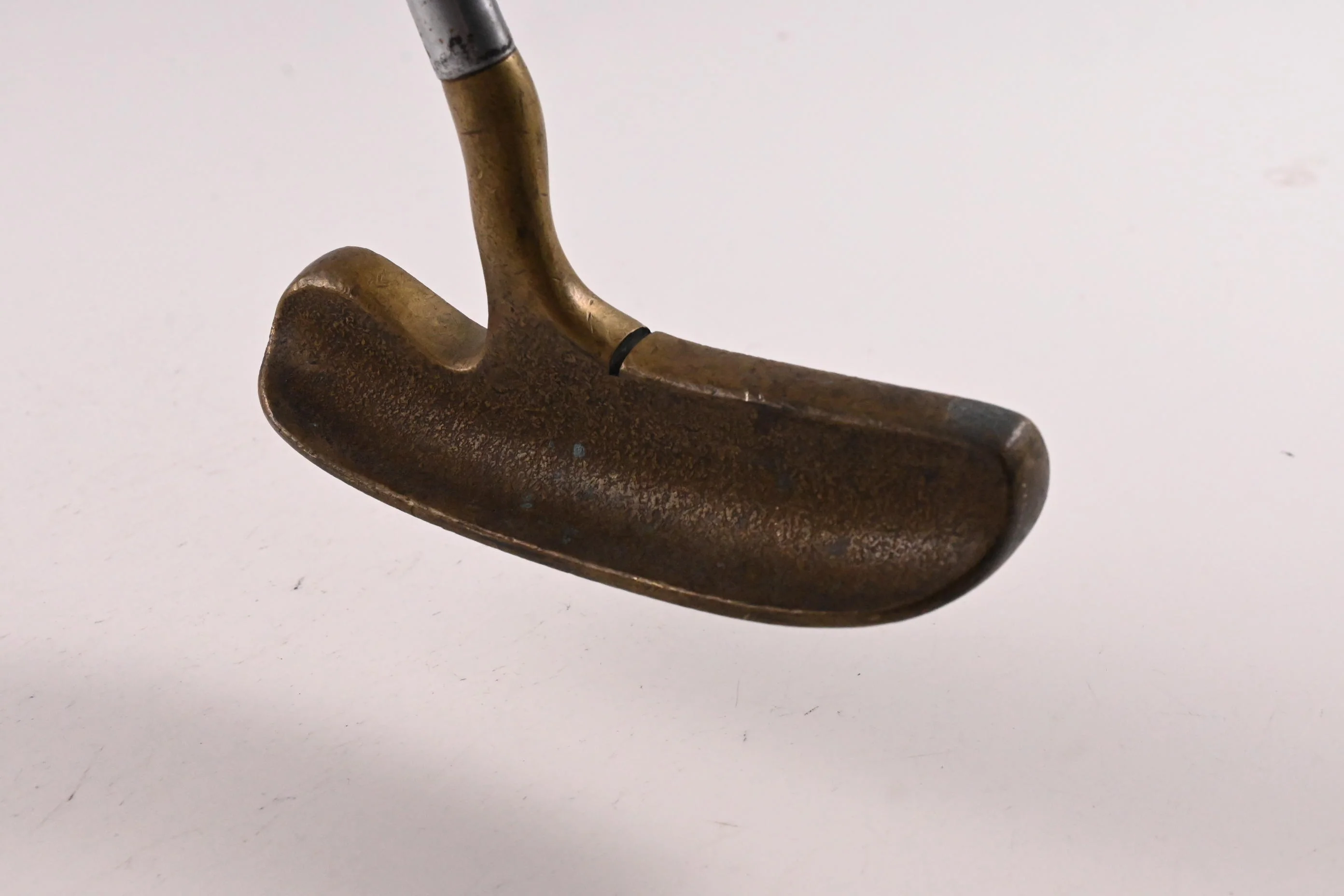 Acushnet Bullseye Wide Flange Offset Putter / 36 Inch - Image 4