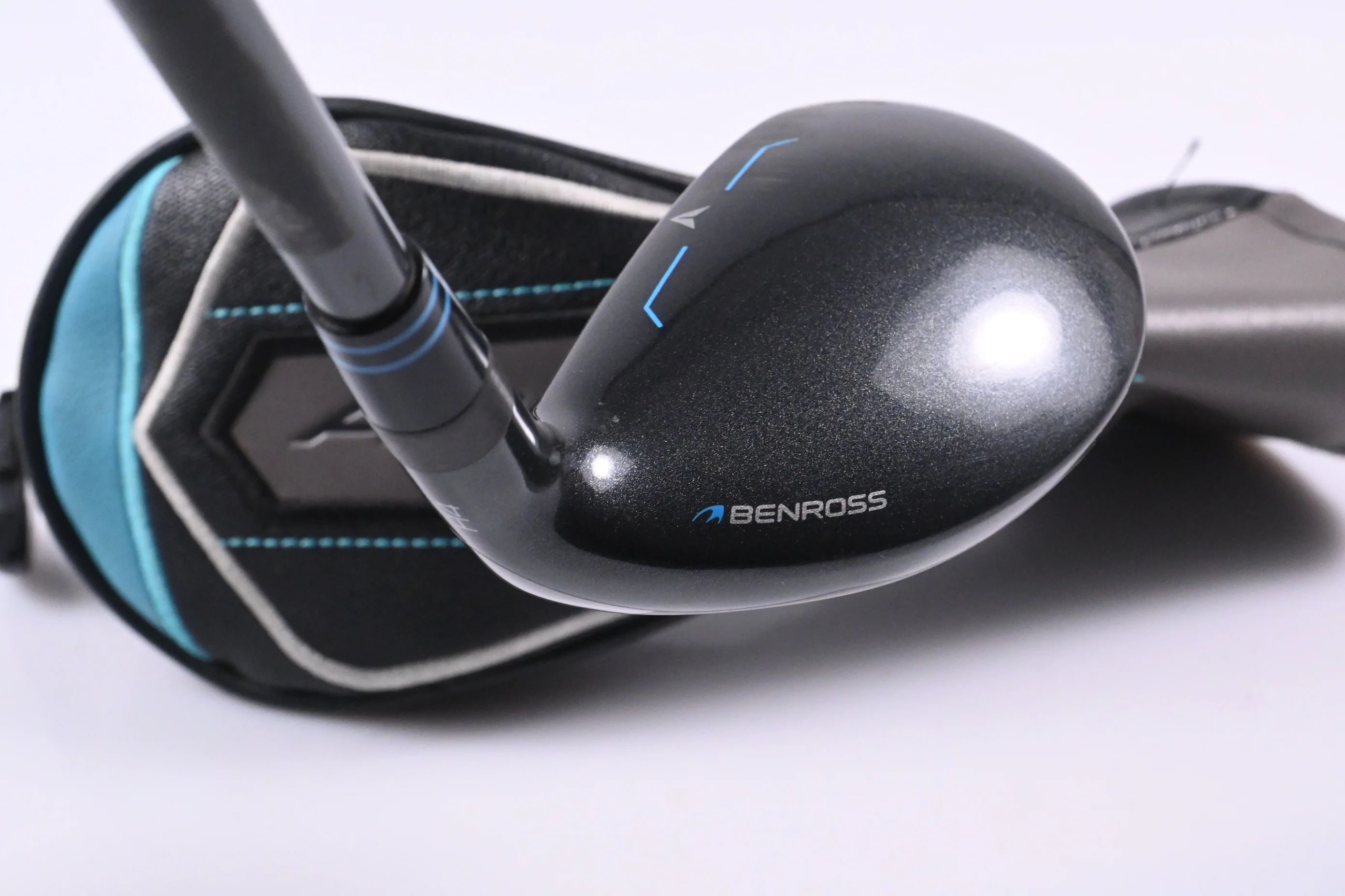 Benross Aero X #4 Hybrid / 24 Degree / Regular Flex Fujikura Vista Pro 50 Shaft - Image 5
