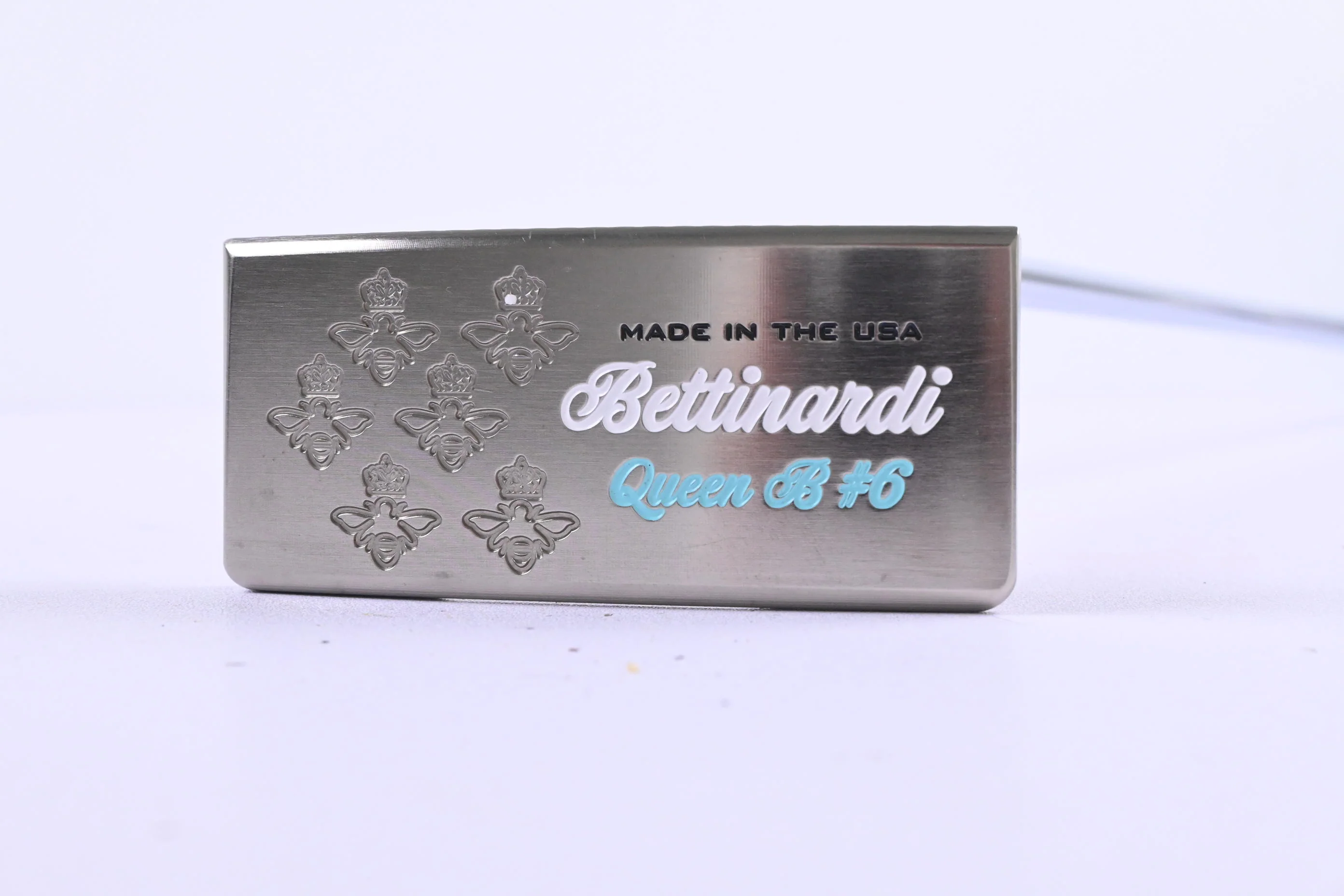 Bettinardi Queen Bee 2019 Series Silver / Tiffany Blue Putter / 34 Inch - Image 2