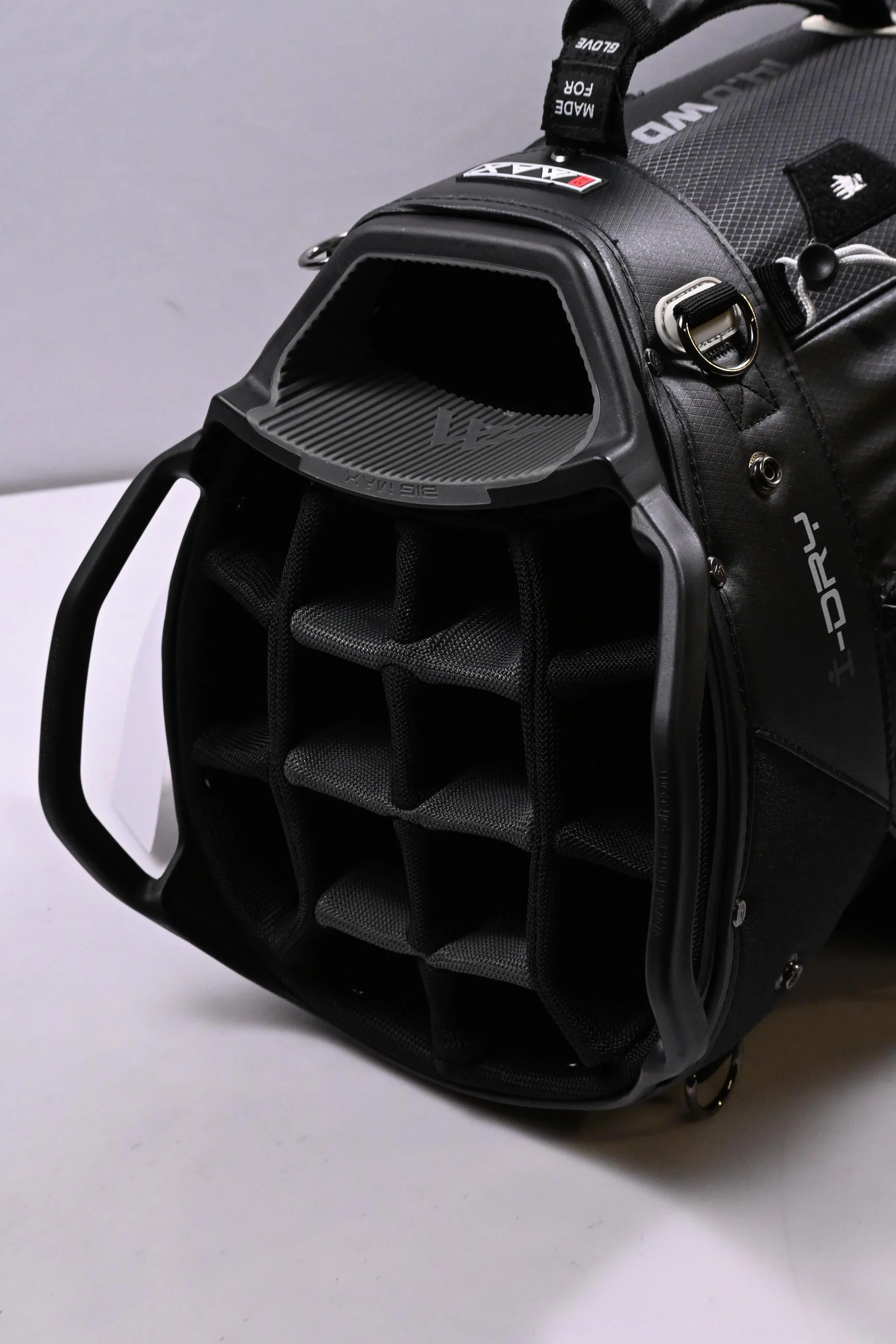 Big Max Tour 4 iDry Cart Bag / 14-Way Divider / Black - Image 6