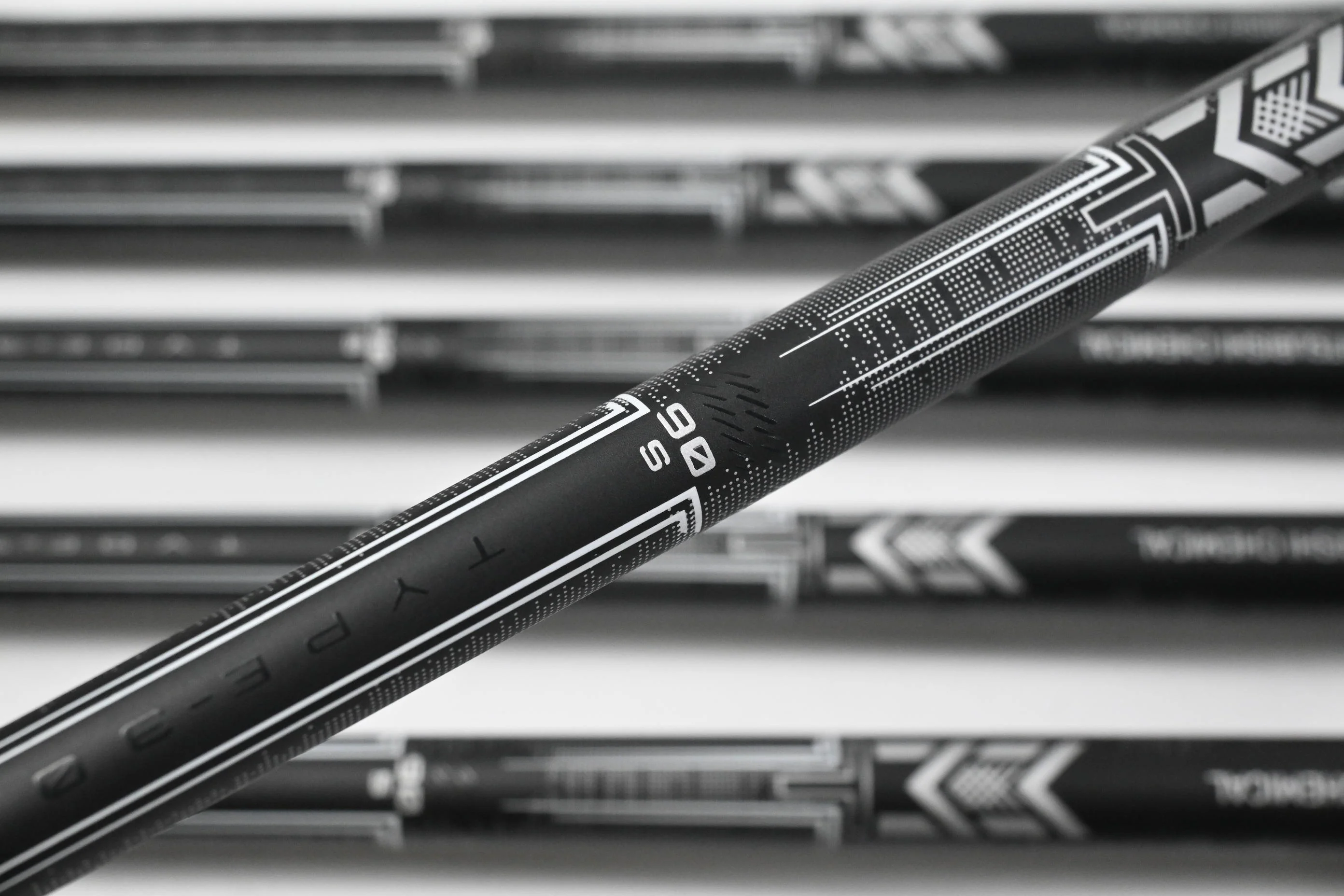 Callaway Apex Ai150/Ai200 Combo Irons / 4-PW+GW / Stiff Flex MMT Black 90 Shaft - Image 5