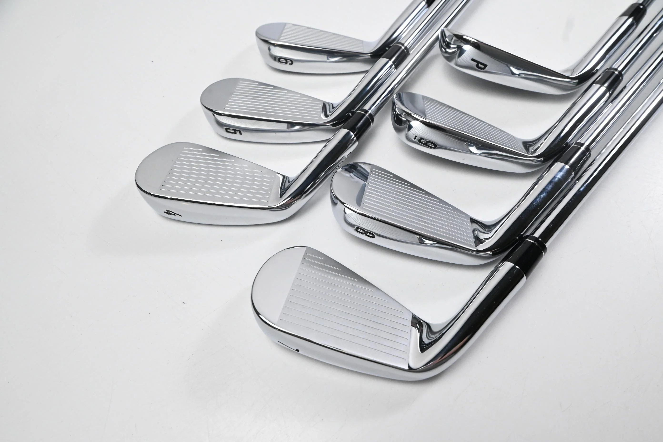 Callaway Apex Ai150 Irons / 4-PW / Stiff Flex Dynamic Gold S300 MID 115 Shafts - Image 4