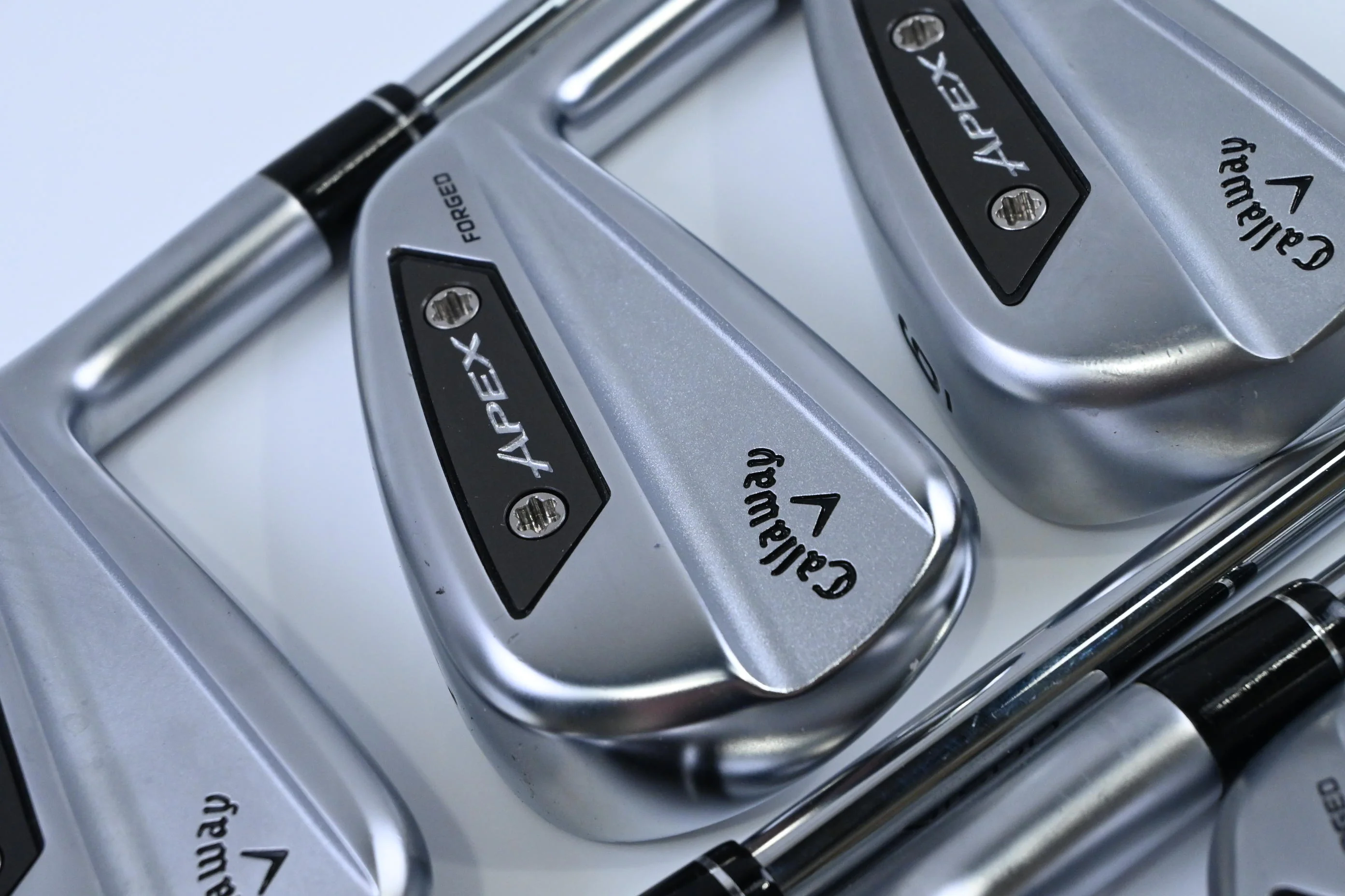 Callaway Apex Ai200 Irons / 4-PW / Stiff Flex Dynamic Gold 100 S300 Shafts