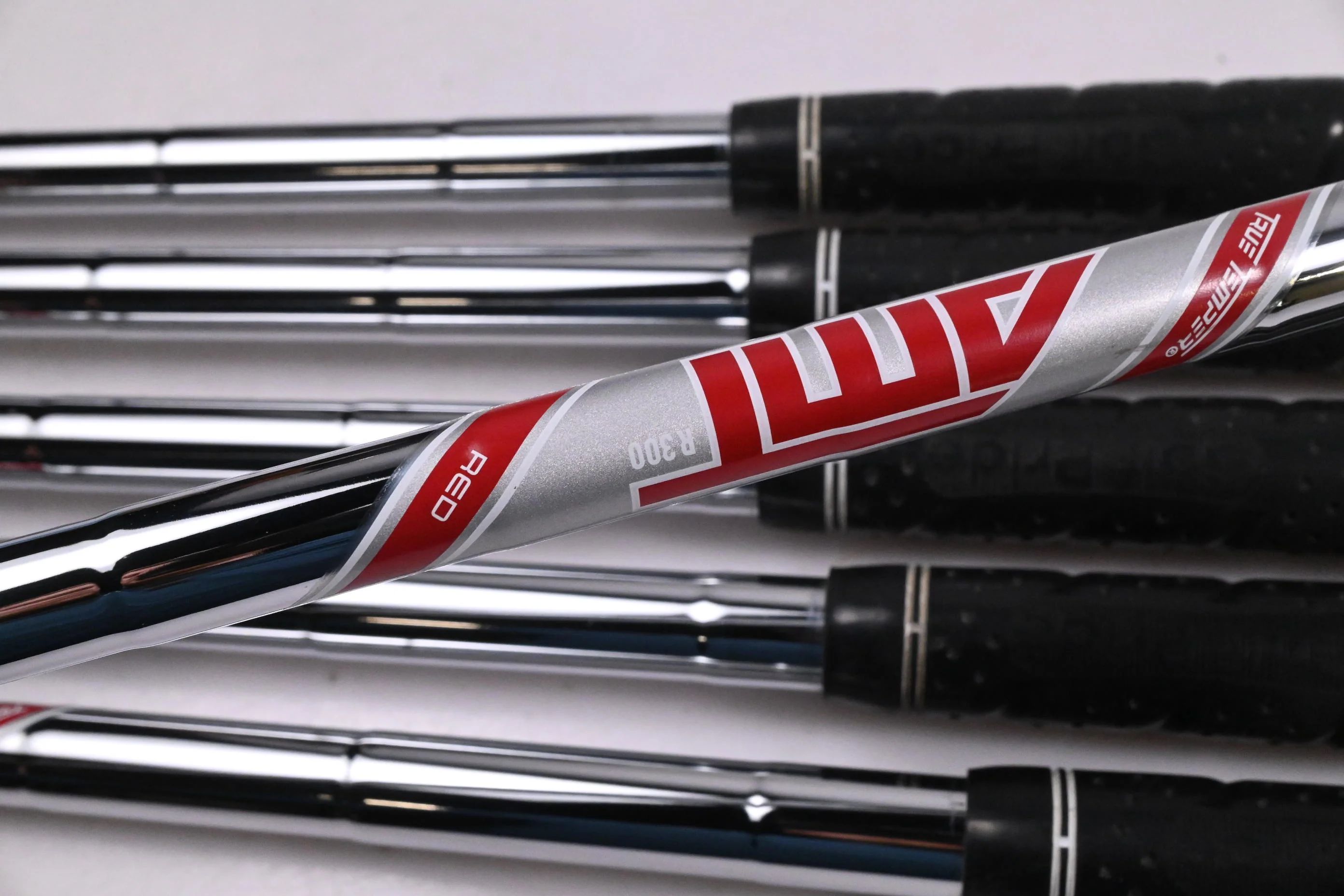Callaway Apex Ai200 Irons / 6-PW+GW / Regular Flex AMT Red R300 Shafts - Image 5