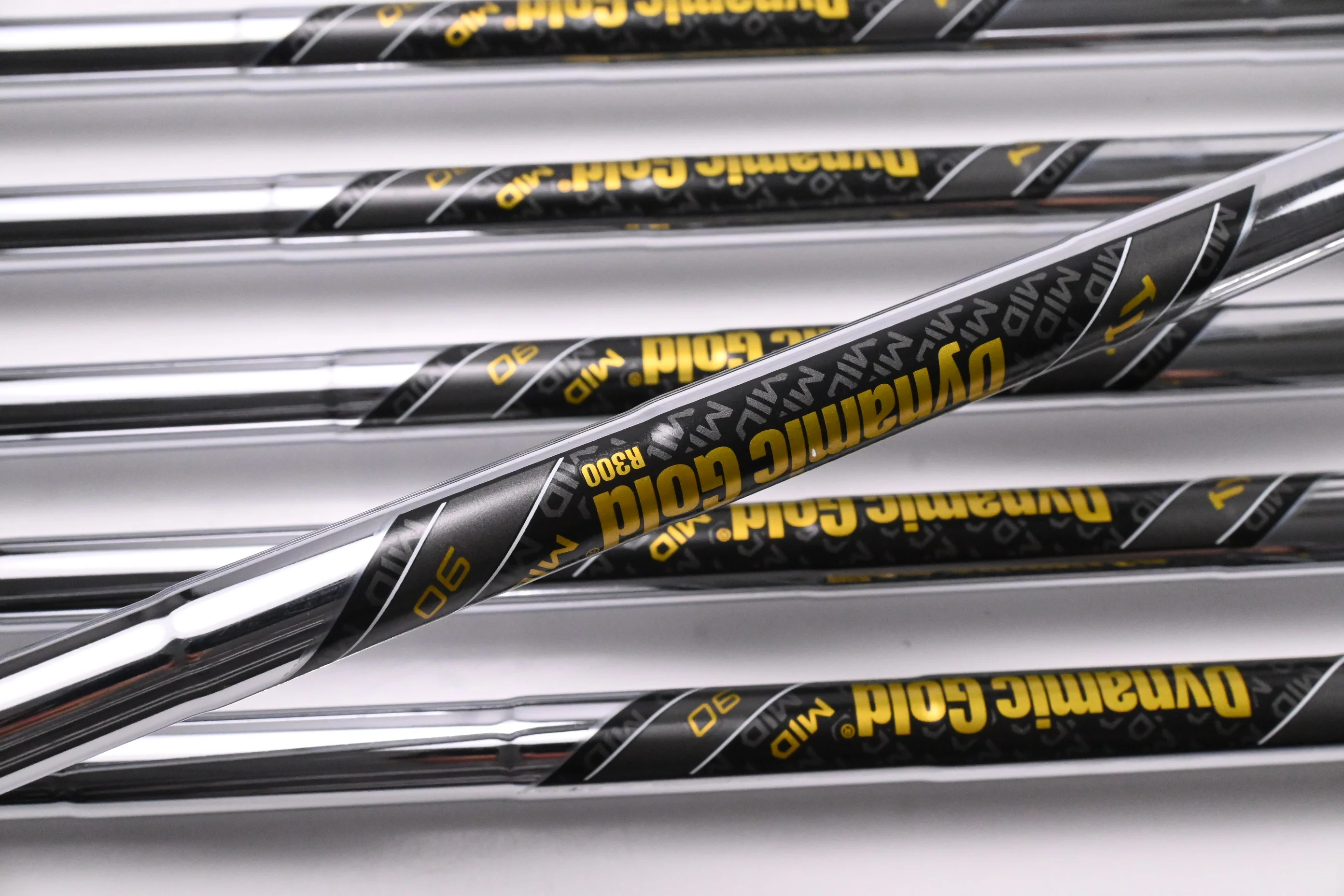 Left Hand Callaway Apex Ai300 Irons / 6-PW+AW / Regular Flex Dynamic Gold 90 R300 - Image 5