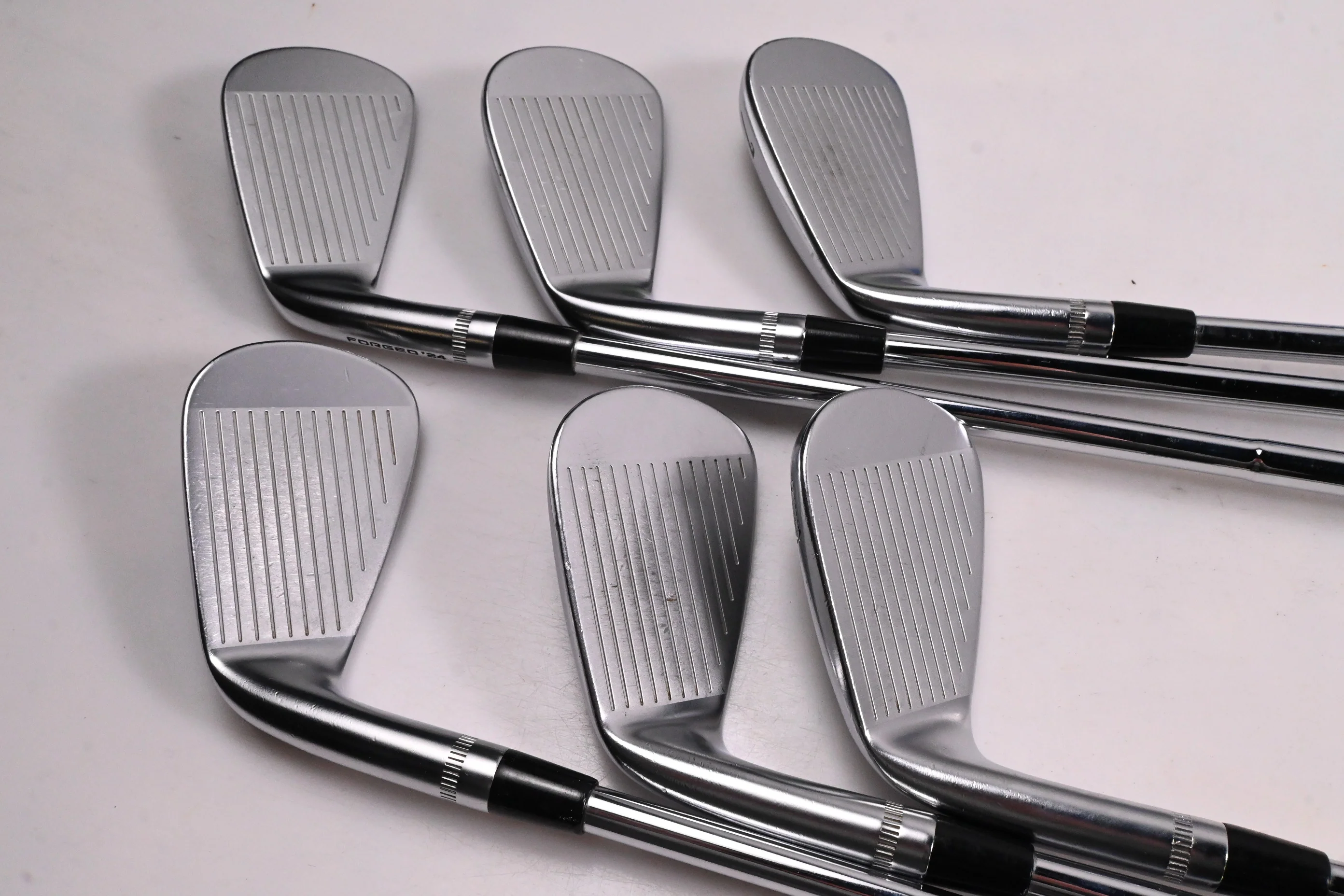 Callaway Apex CB 24 Irons / 5-PW / Stiff Flex Dynamic Gold Mid 115 S300 Shafts - Image 3