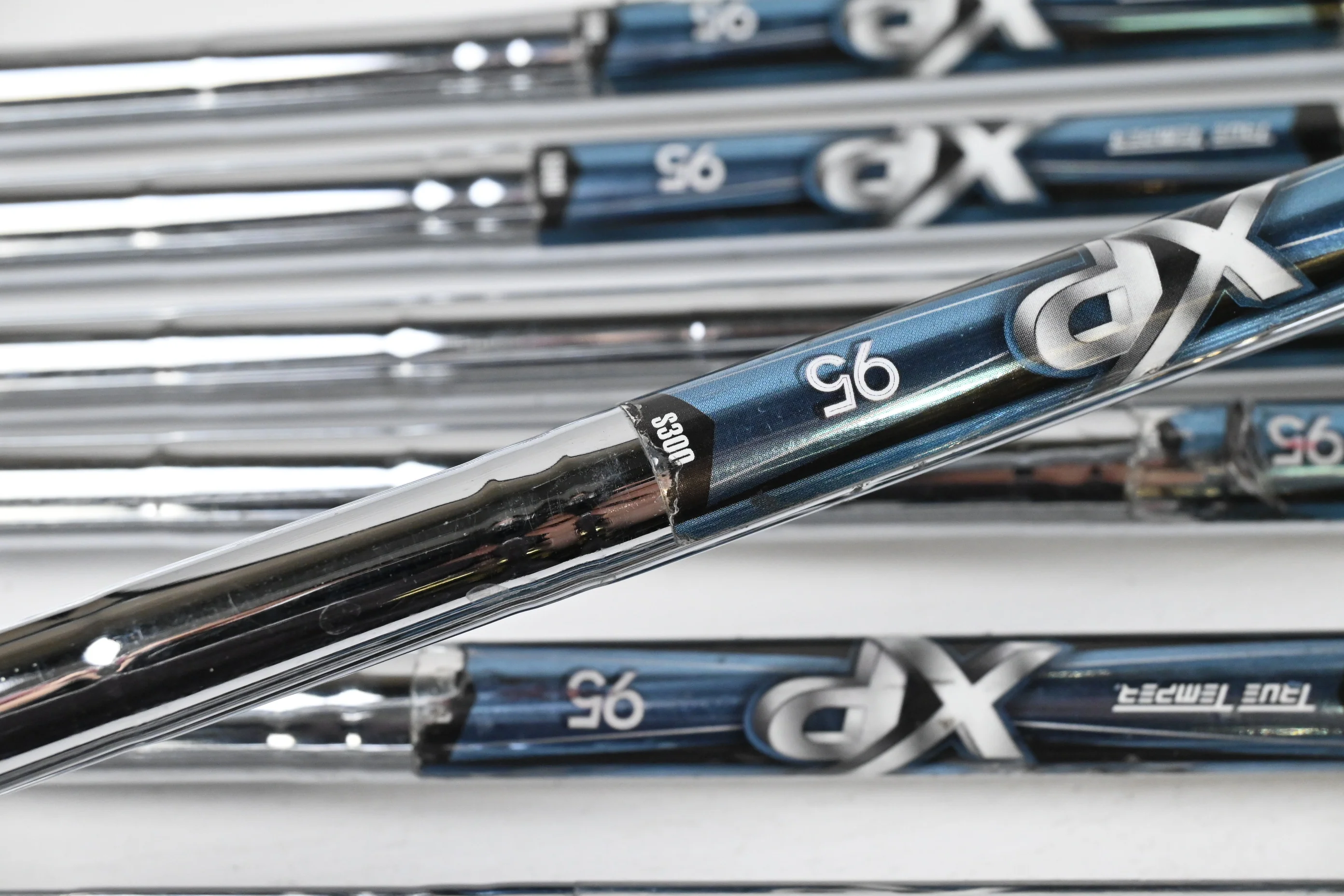 Callaway Apex CF16 Irons / 4-PW+GW+SW / Stiff Flex XP 95 R300 Shafts - Image 5