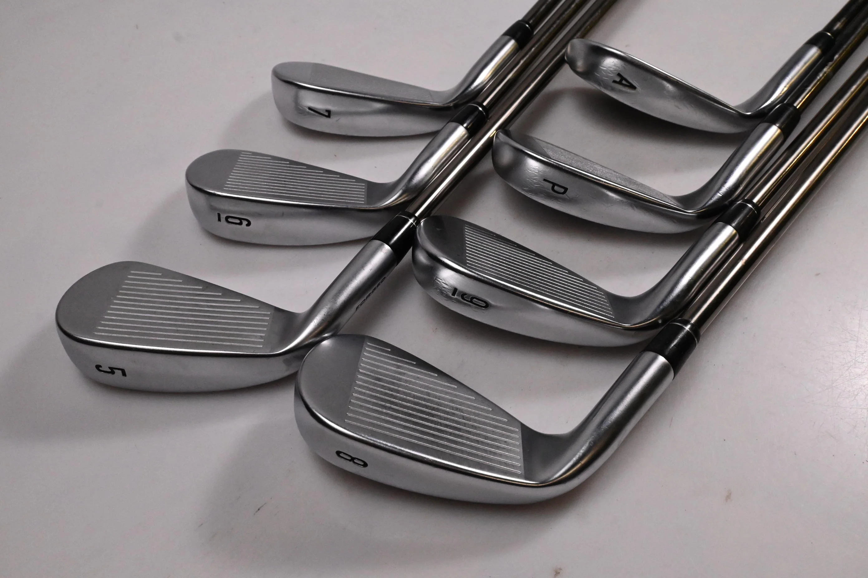Callaway Apex DCB Irons / 5-PW+GW / Regular Flex UST Recoil ESX460 Shafts - Image 5
