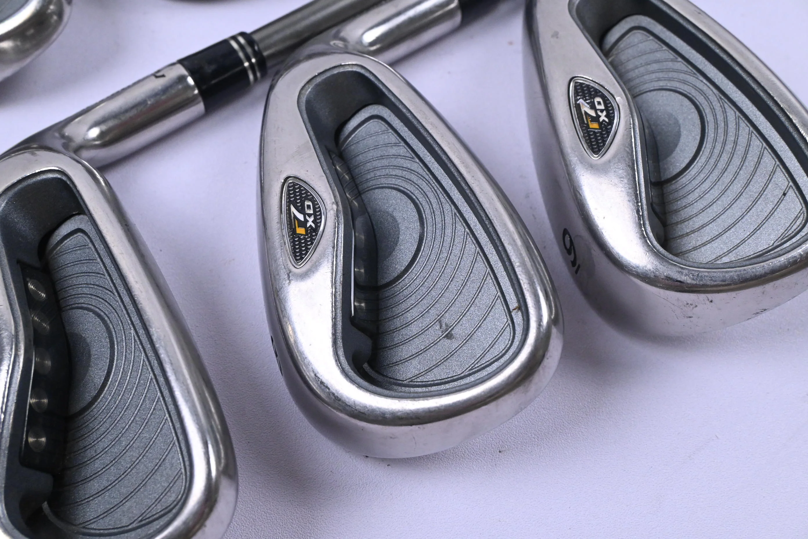 Taylormade R7 XD Irons / 4-9i / Regular Flex TaylorMade Ultralite R7-65