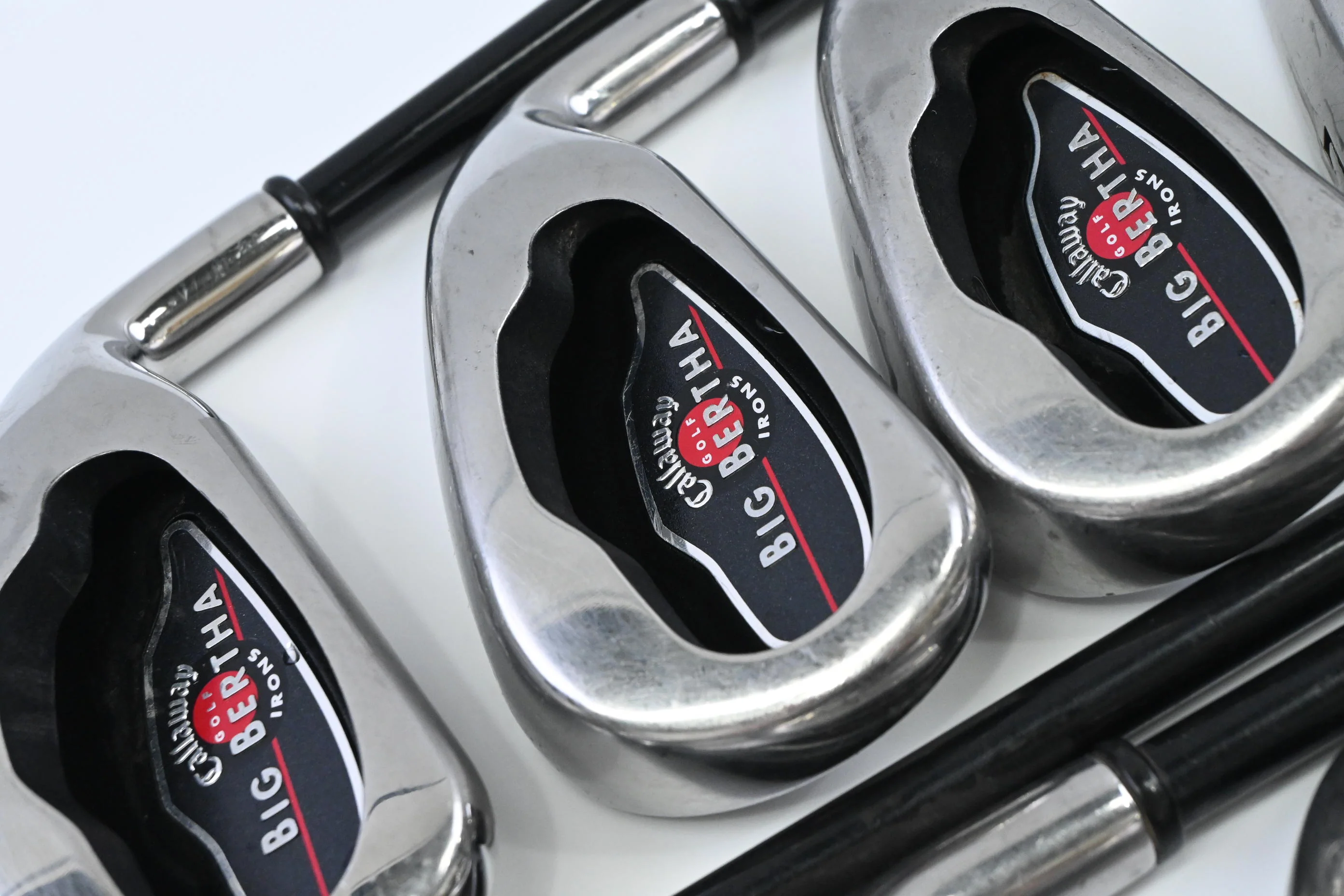 Callaway Big Bertha 2004 Irons / 4-PW+SW / Regular Flex Callaway RCH 75 Shafts
