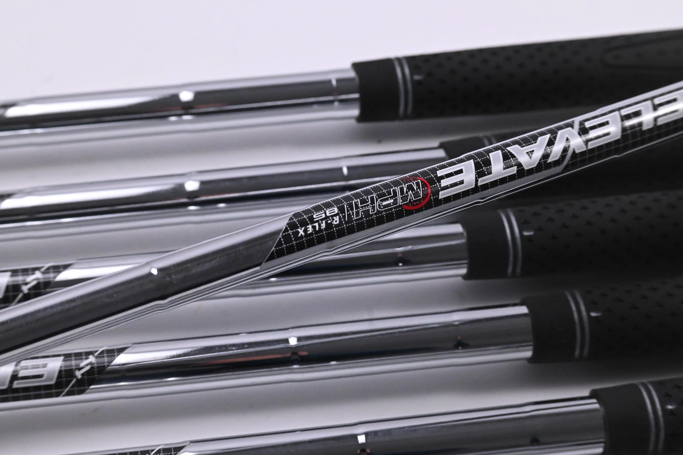 Callaway Big Bertha 2023 Irons / 4-PW+SW / Regular Flex Elevate MPH 85 Shafts - Image 5