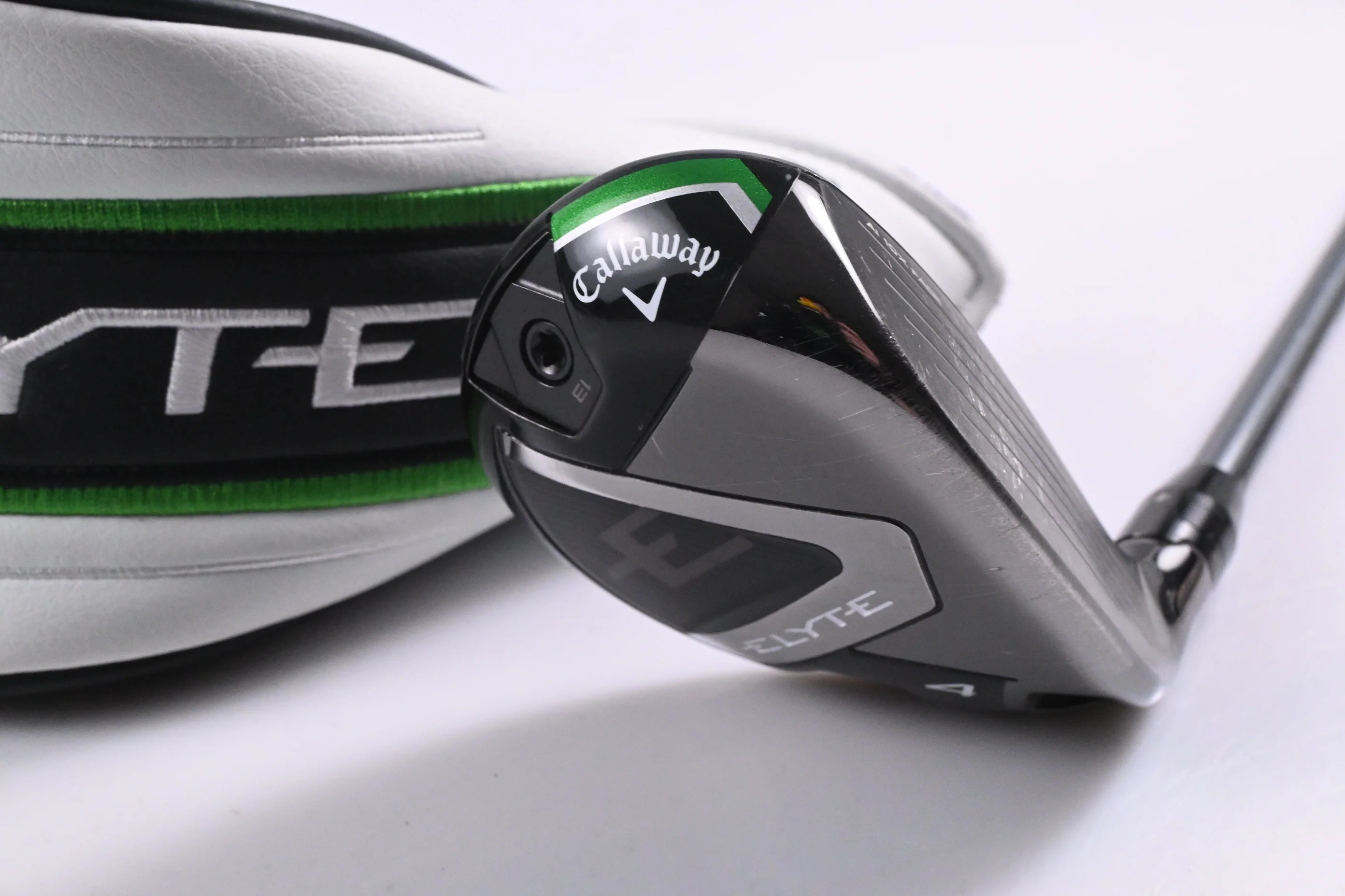 Callaway Elyte #4 Hybrid / 22 Degree / Regular Flex Denali Charcoal 60 Shaft