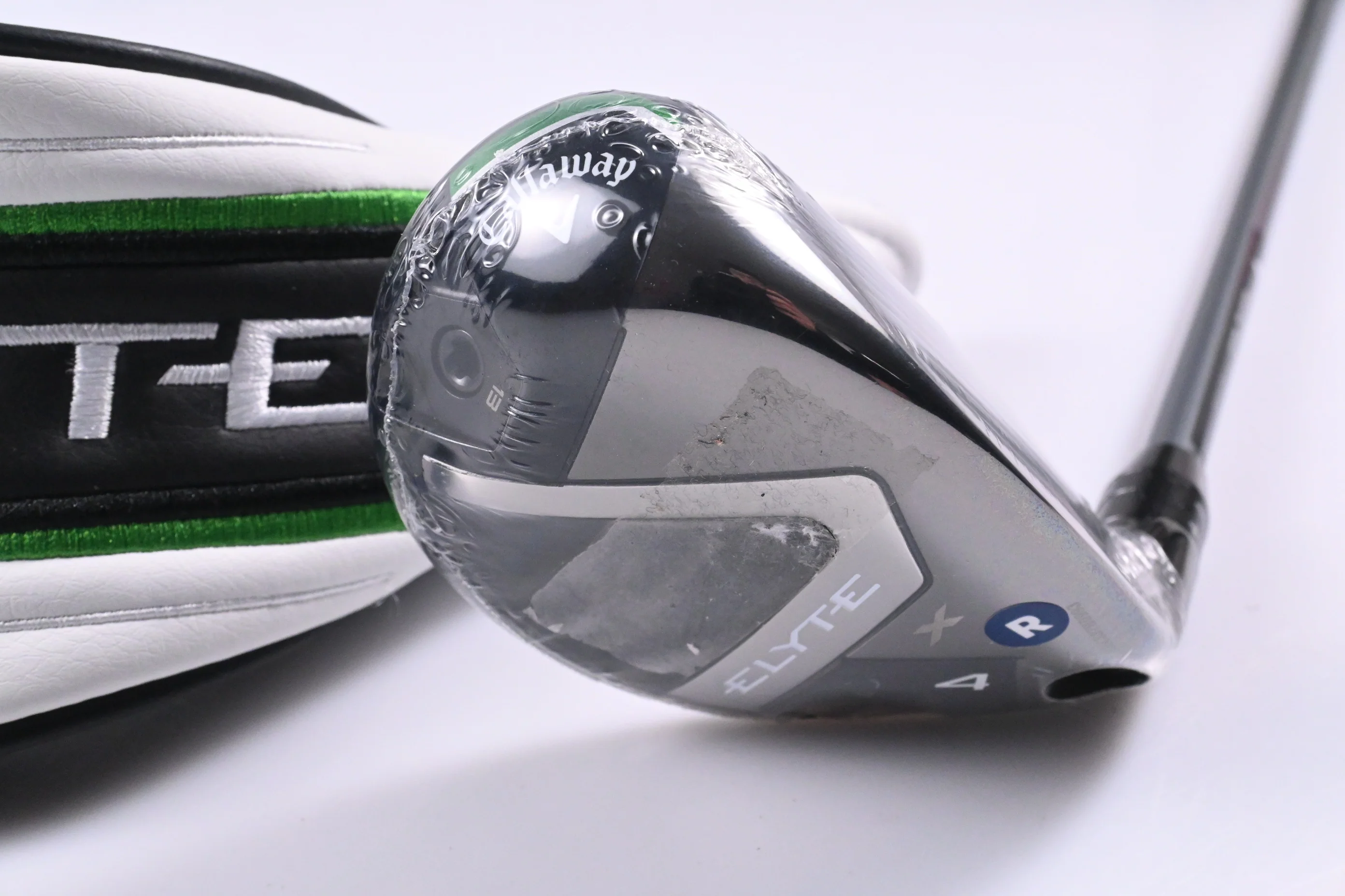 Callaway Elyte X #4 Hybrid / 21 Degree / Regular Flex Denali Charcoal 60 Shaft