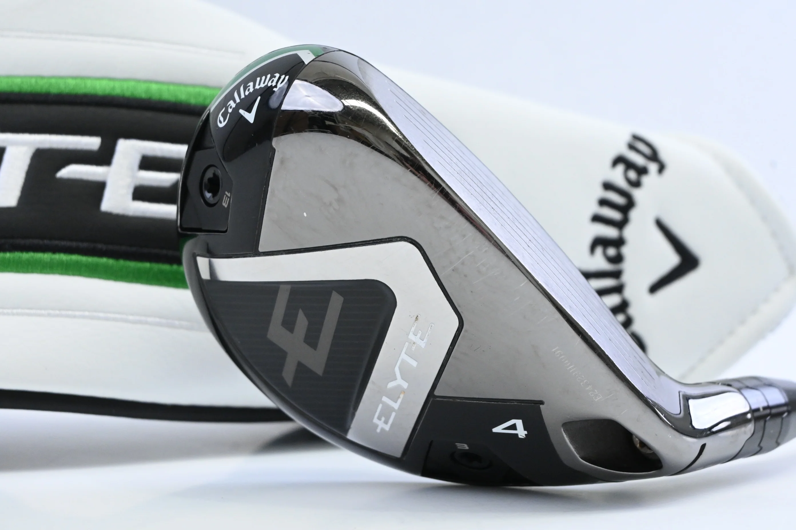 Callaway Elyte #4 Hybrid / 22 Degree / Regular Flex Denali Charcoal 60 Shaft