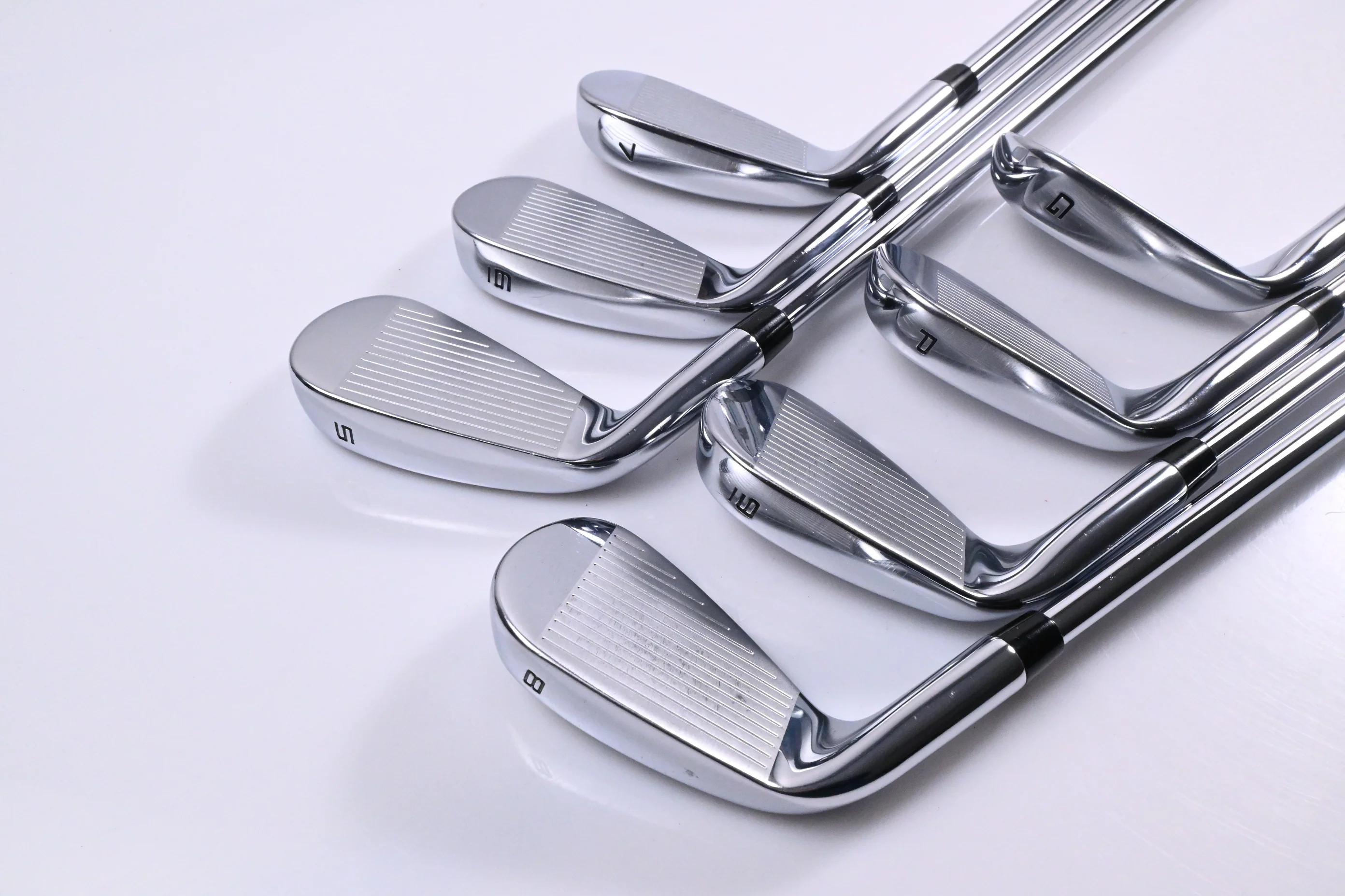 Callaway Elyte Irons / 5-PW+GW / Regular Flex Vector 80 Shafts - Image 4