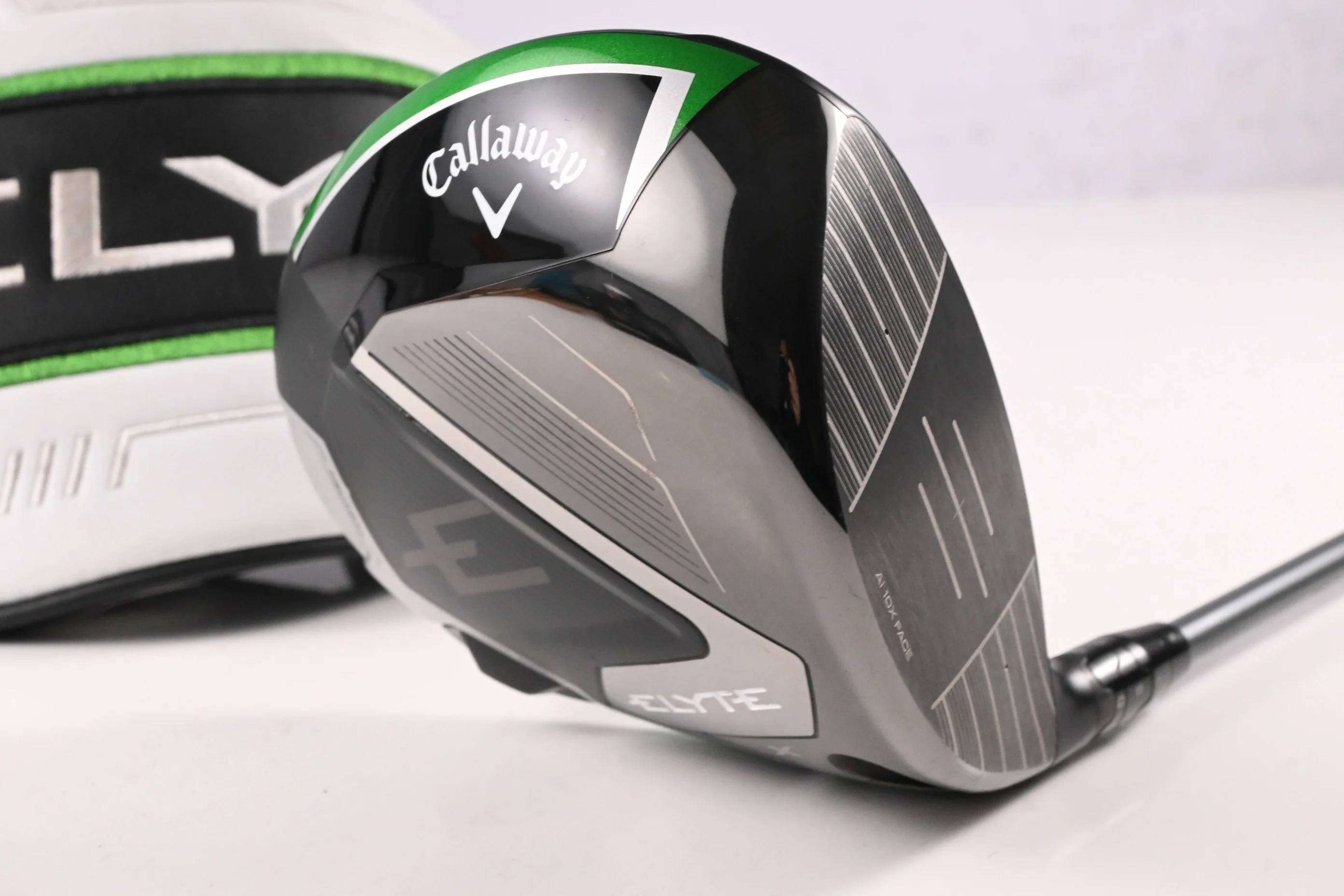 Callaway Elyte X Driver / 10.5 Degree / Regular Flex Denali Charcoal 50 Shaft