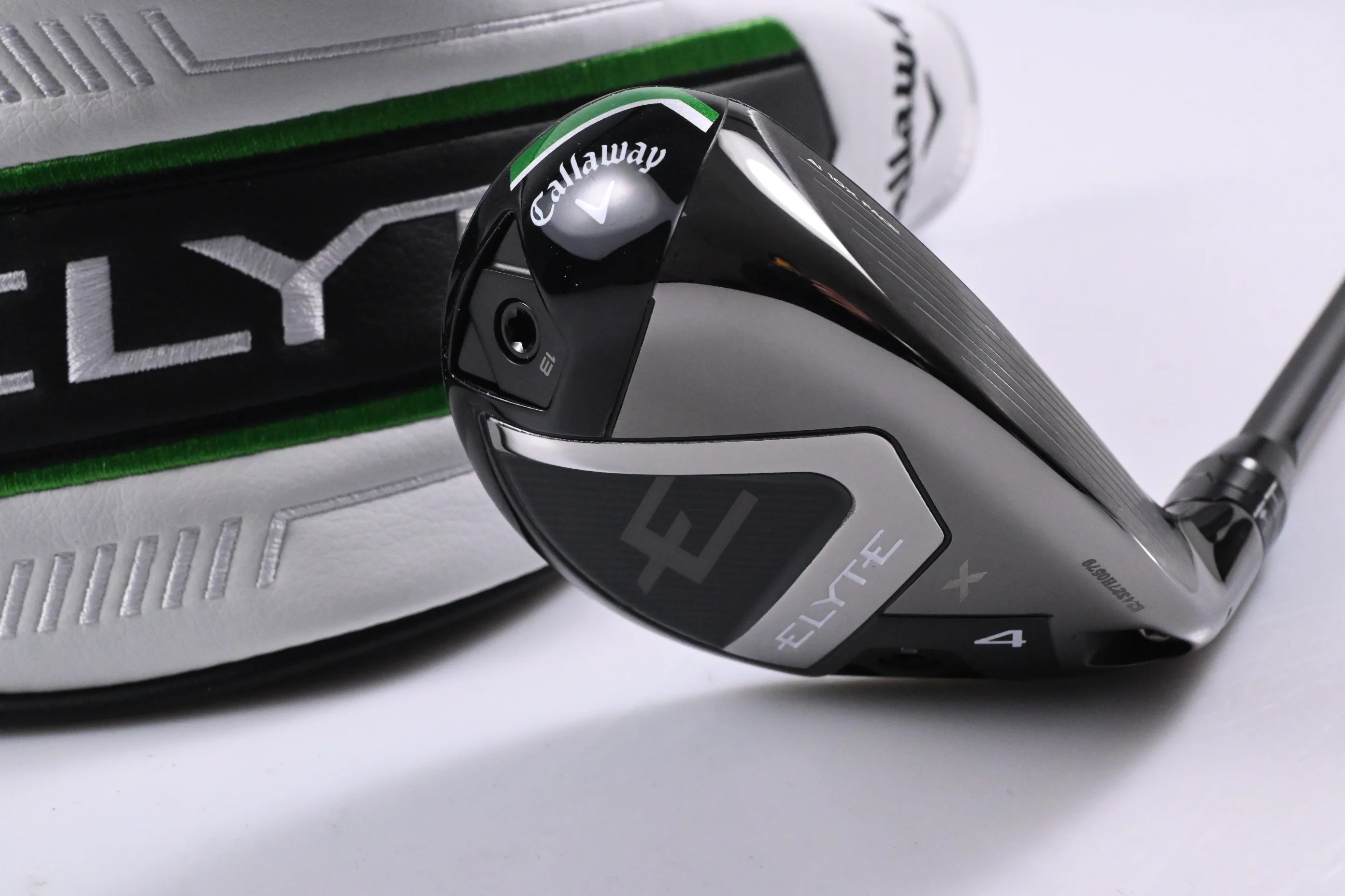 Callaway Elyte X #4 Hybrid / 21 Degree / Senior Flex Vanquish 5 Shaft