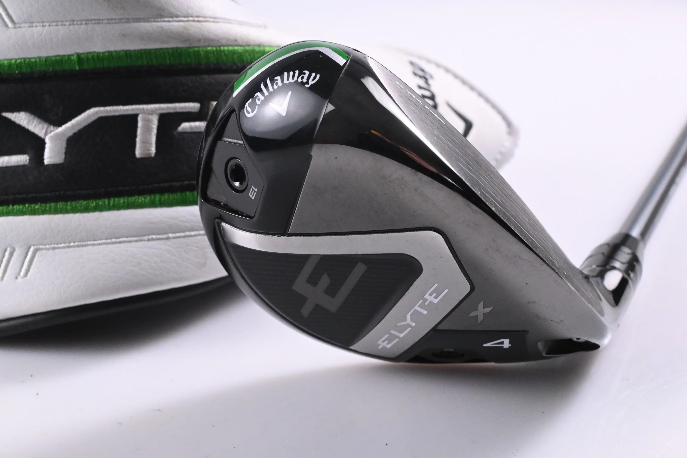 Callaway Elyte X #4 Hybrid / 21 Degree / Regular Flex Denali Charcoal 60 Shaft