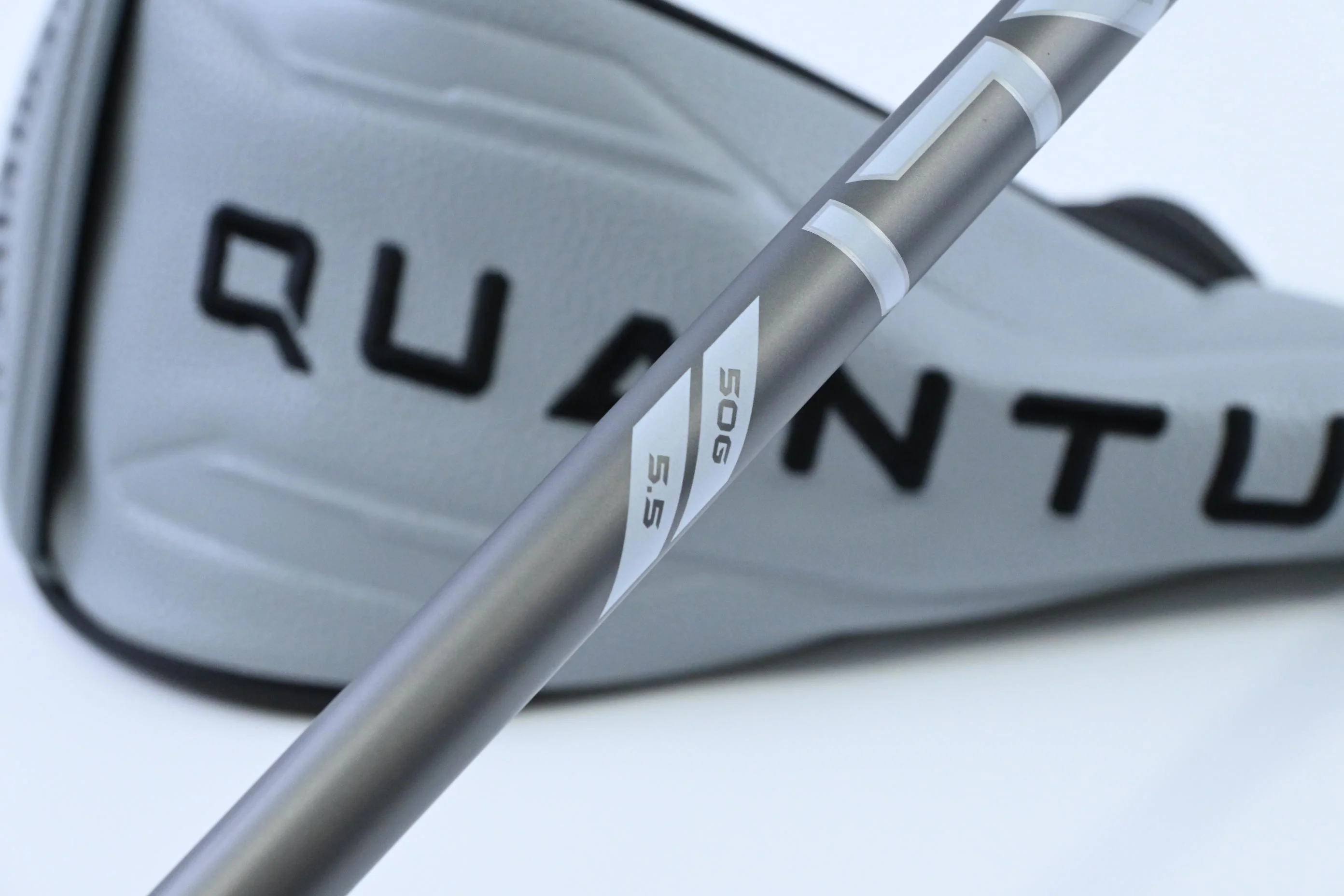 Callaway Quantum Max D Driver / 10.5 Degree / Regular Flex Denali Frost Silver - Image 6