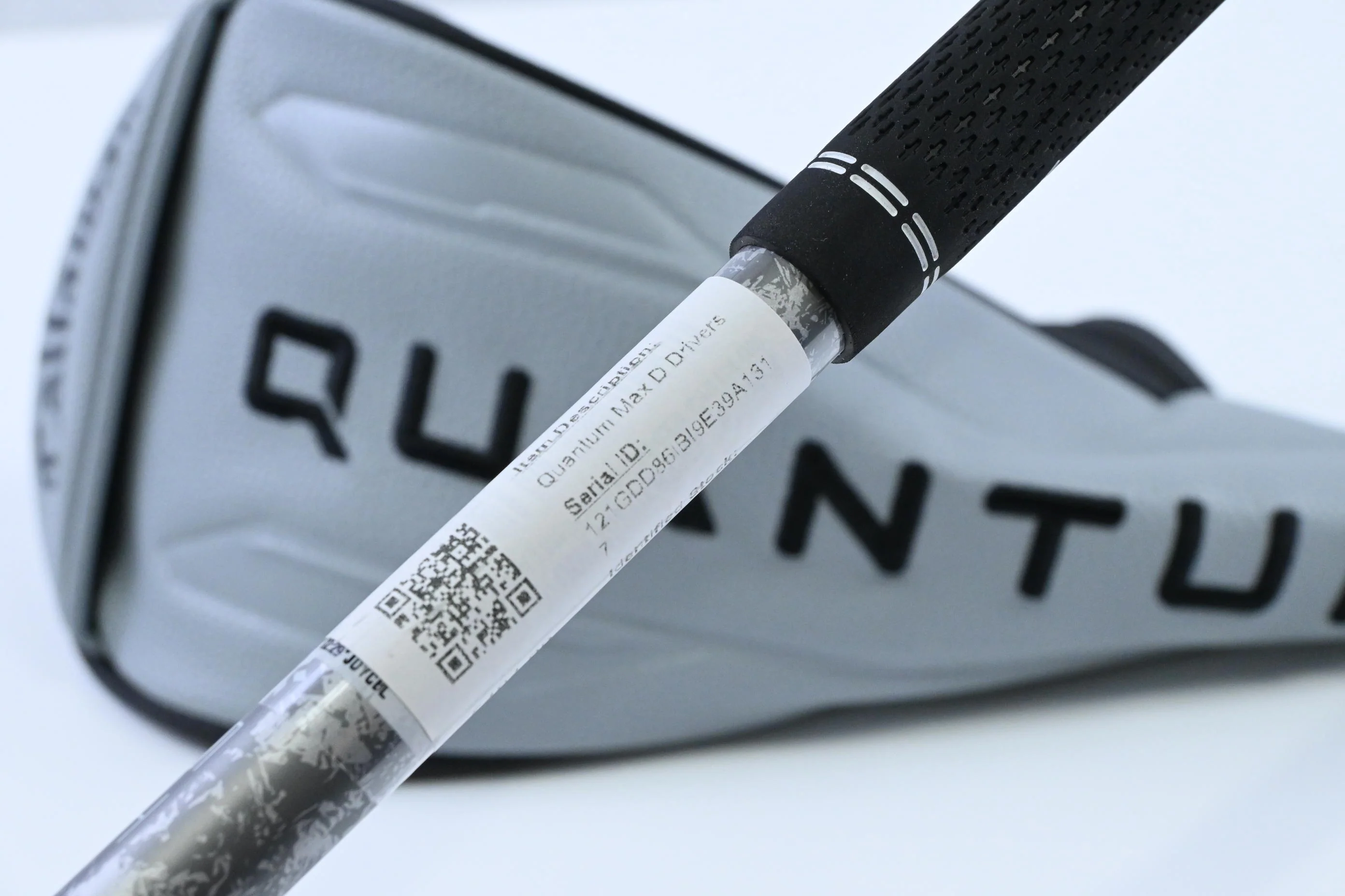 Callaway Quantum Max D Driver / 10.5 Degree / Regular Flex Denali Frost Silver - Image 7