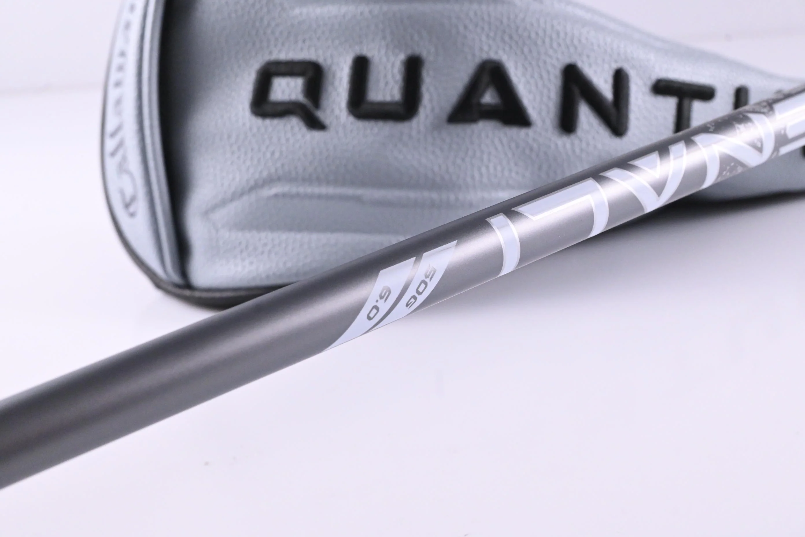 Callaway Quantum Max D Driver / 12 Degree / Stiff Flex Denali Frost Silver 50 - Image 6