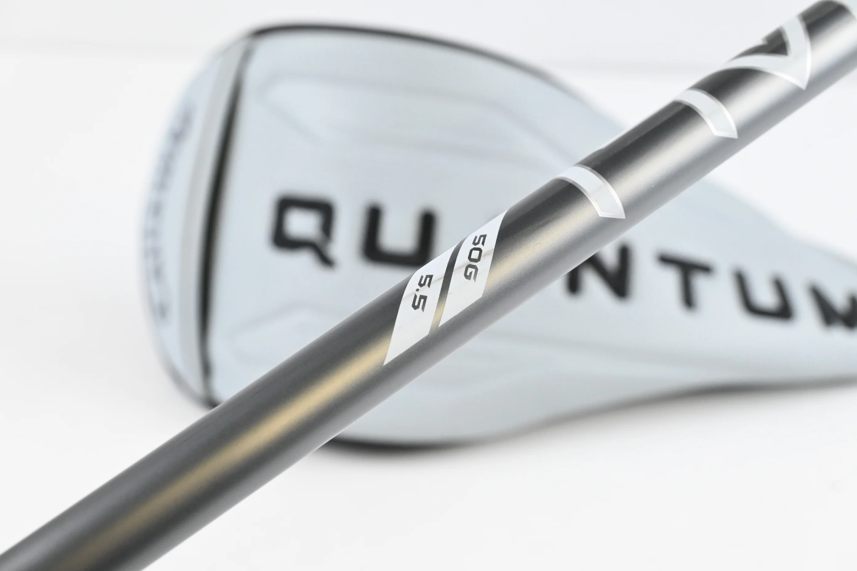 Callaway Quantum Max Driver / 10.5 Degree / Regular Flex Denali Frost Silver 50 - Image 6
