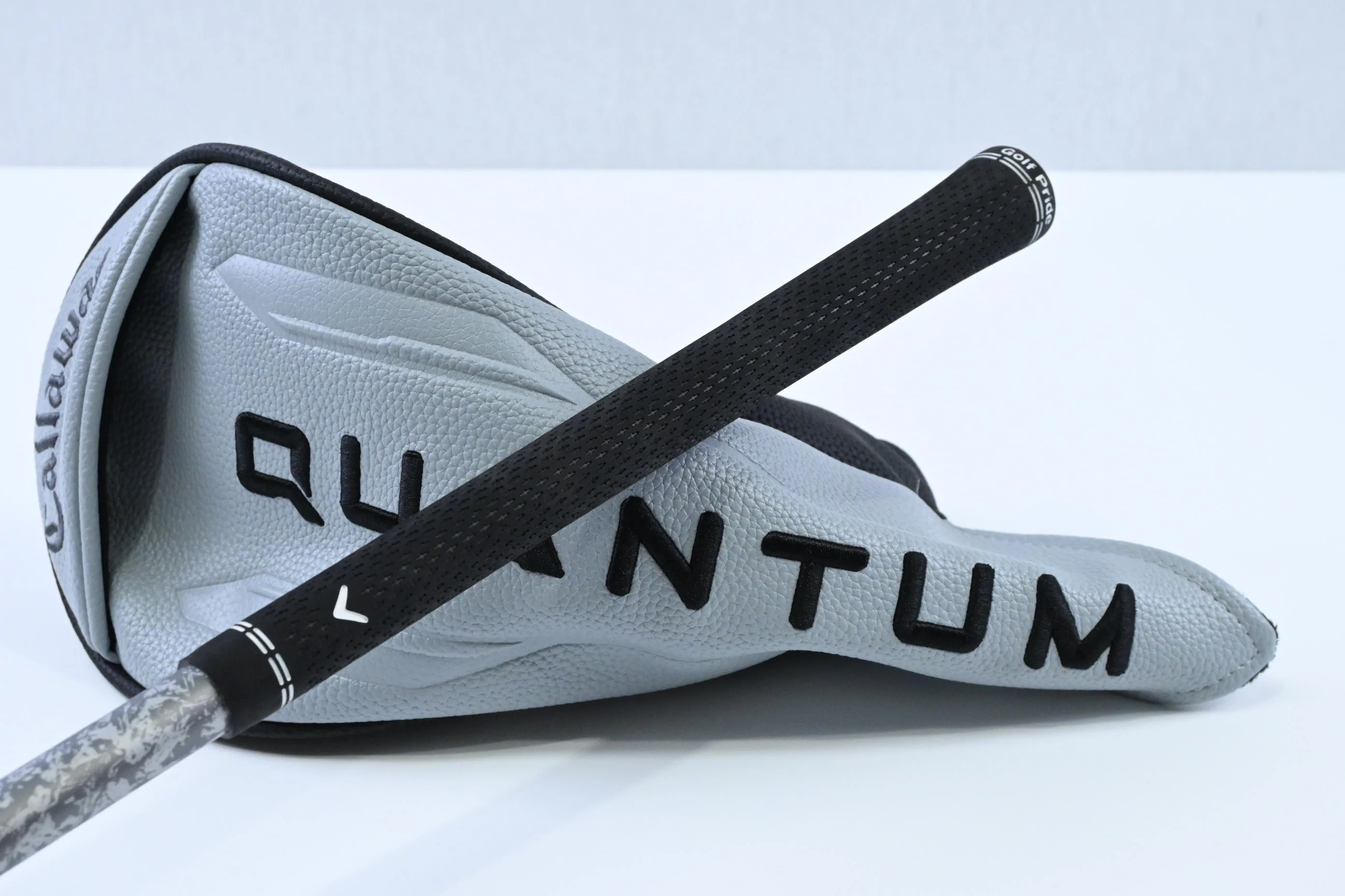 Callaway Quantum Max Driver / 10.5 Degree / Regular Flex Denali Frost Silver 50 - Image 8