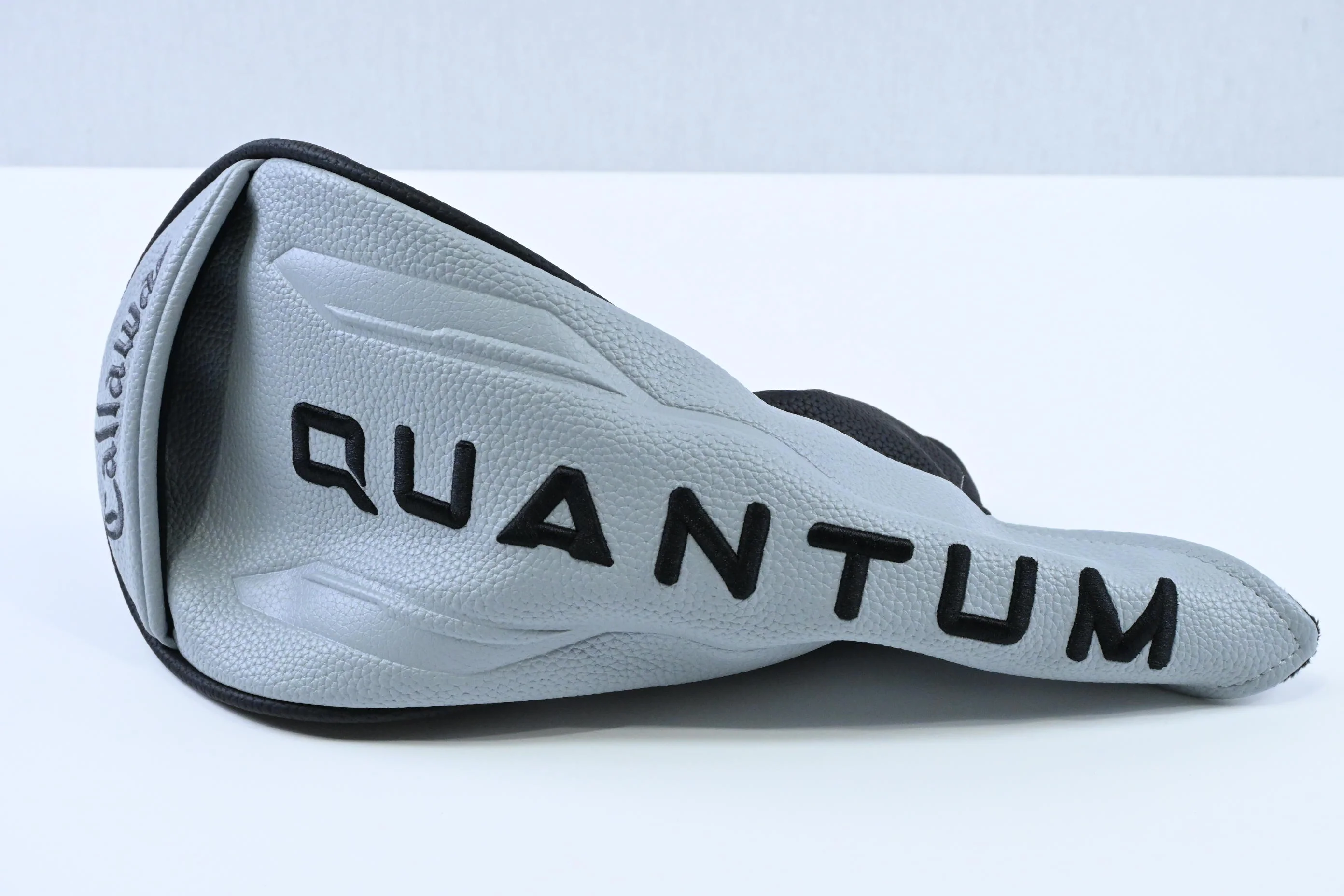 Callaway Quantum Max Driver / 10.5 Degree / Regular Flex Denali Frost Silver 50 - Image 9