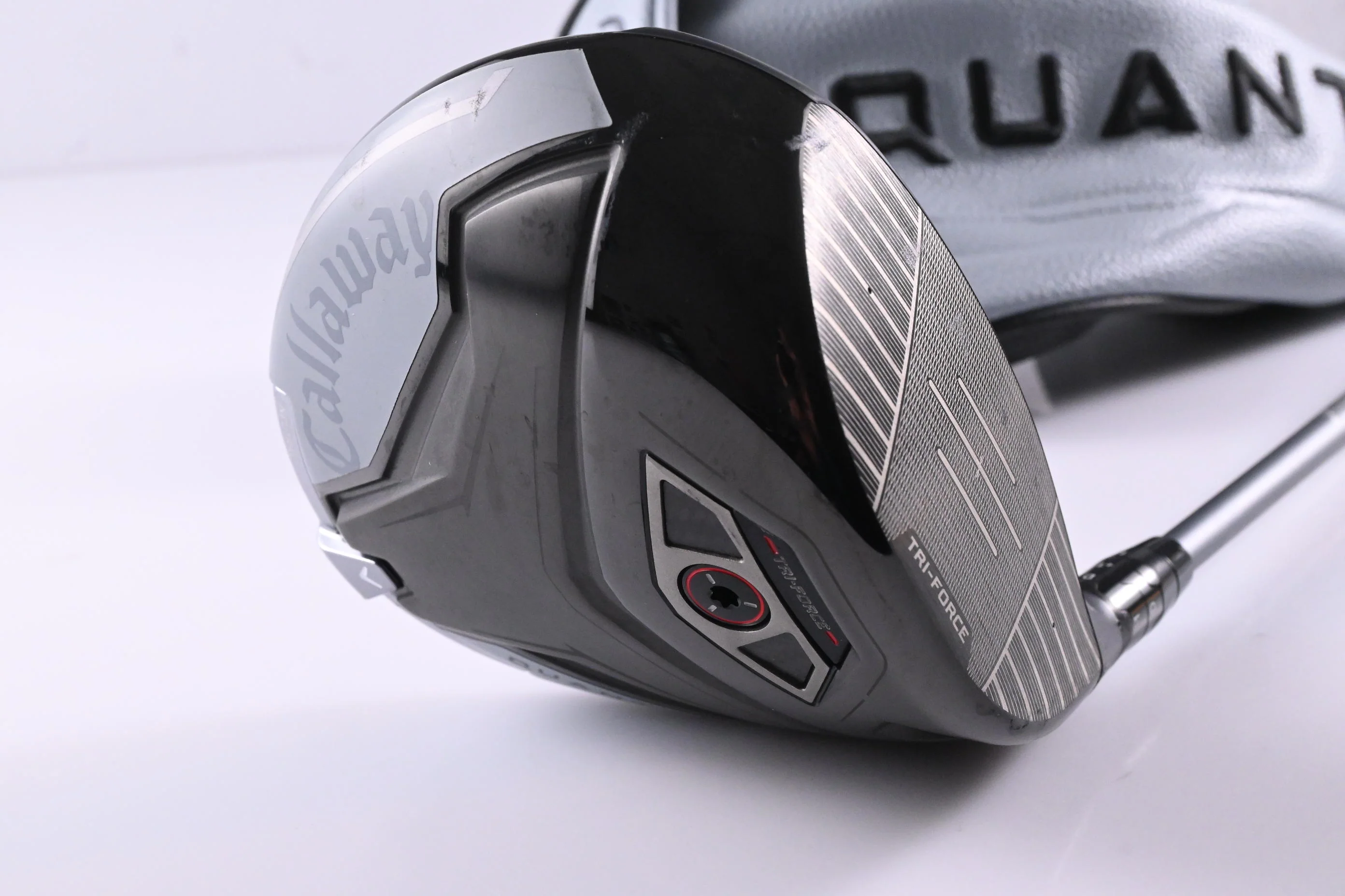 Callaway Quantum Max Driver / 9 Degree / Regular Flex Denali Frost Silver 50