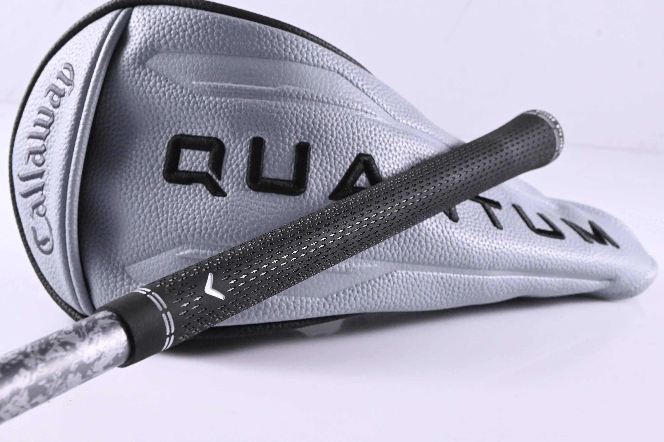 Callaway Quantum Max Driver / 10.5 Degree / Regular Flex Denali Frost Silver 50 - Image 8