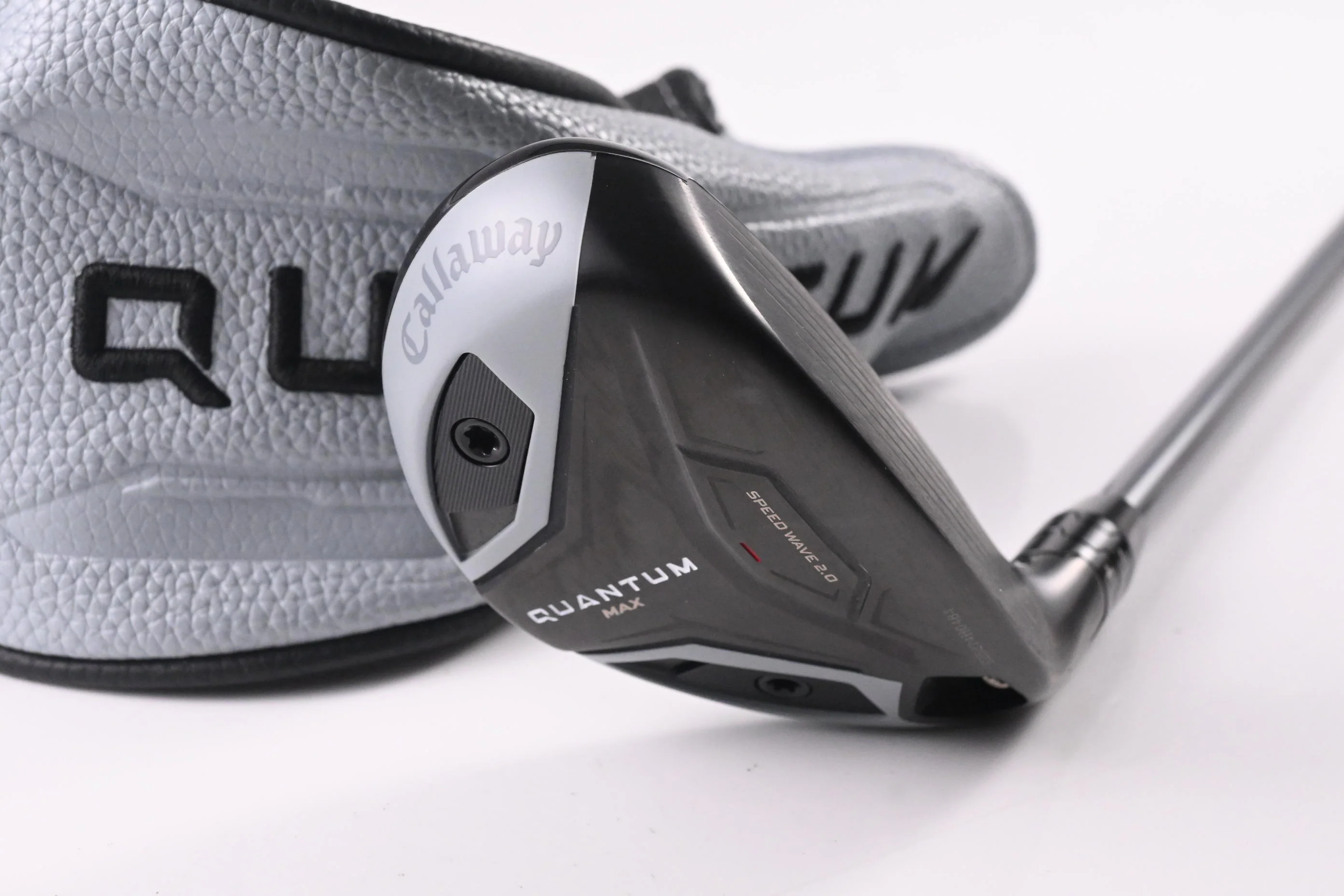 Callaway Quantum Max #4 Hybrid / 21 Degree / Stiff Flex Denali Charcoal 70 Shaft