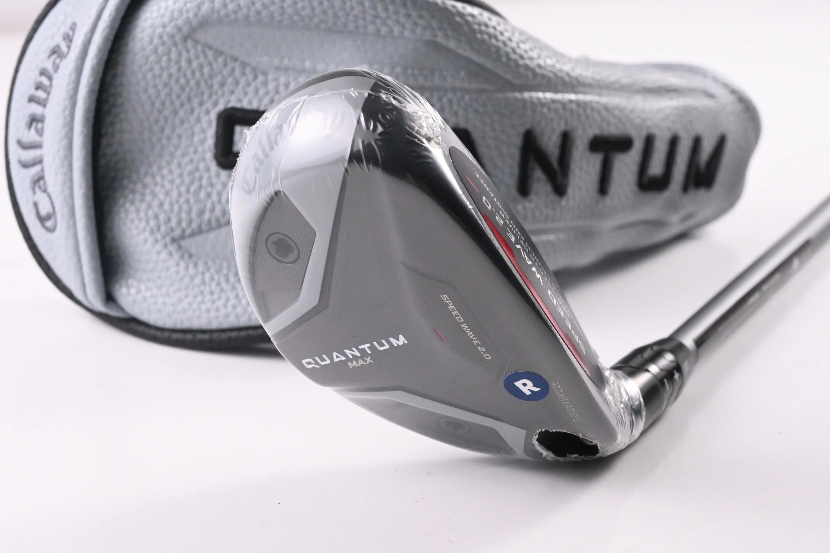 Callaway Quantum Max #4 Hybrid / 21 Degree / Regular Flex Denali Silver 60 Shaft
