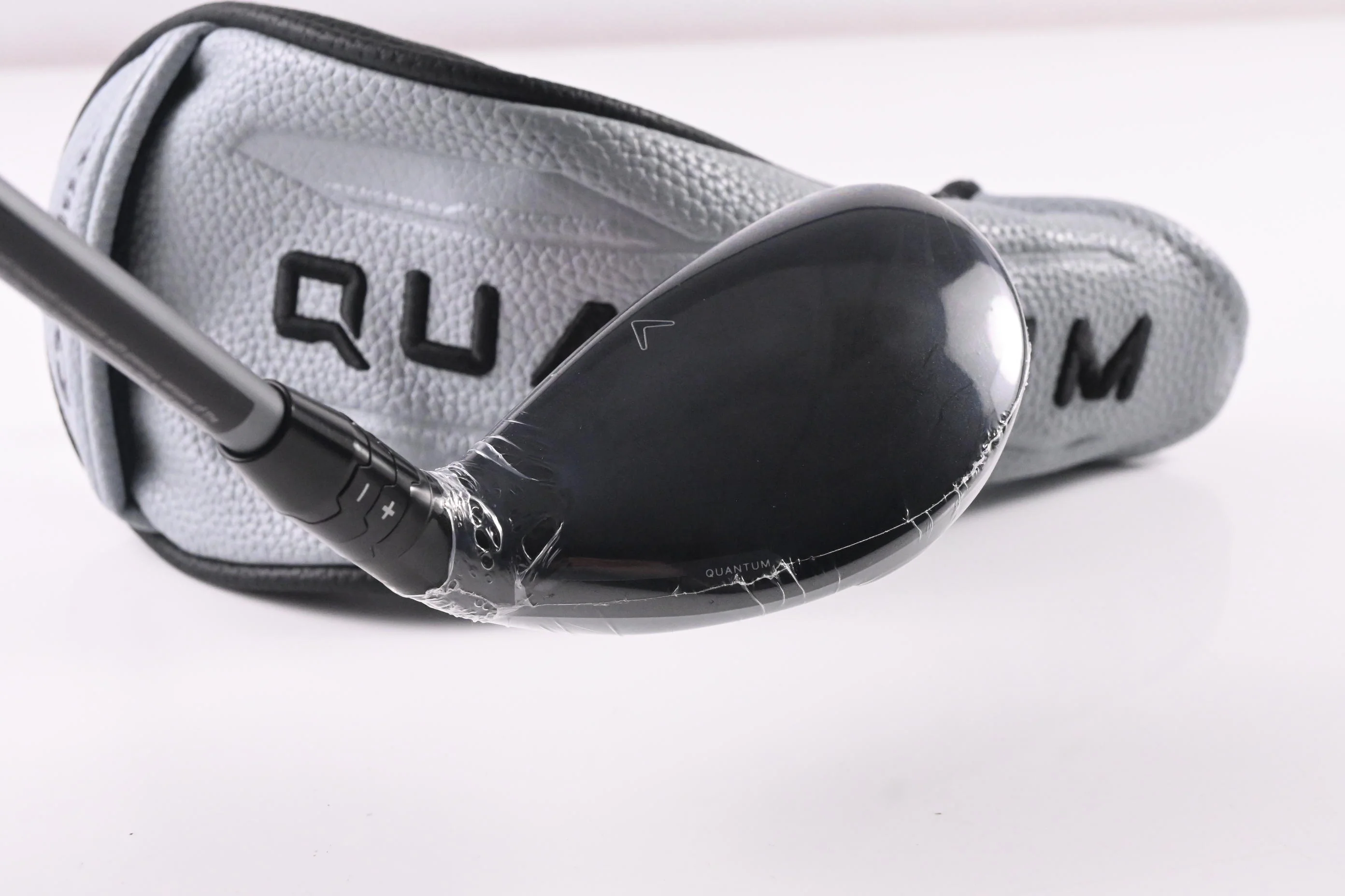Callaway Quantum Max #4 Hybrid / 21 Degree / Regular Flex Denali Silver 60 Shaft - Image 5