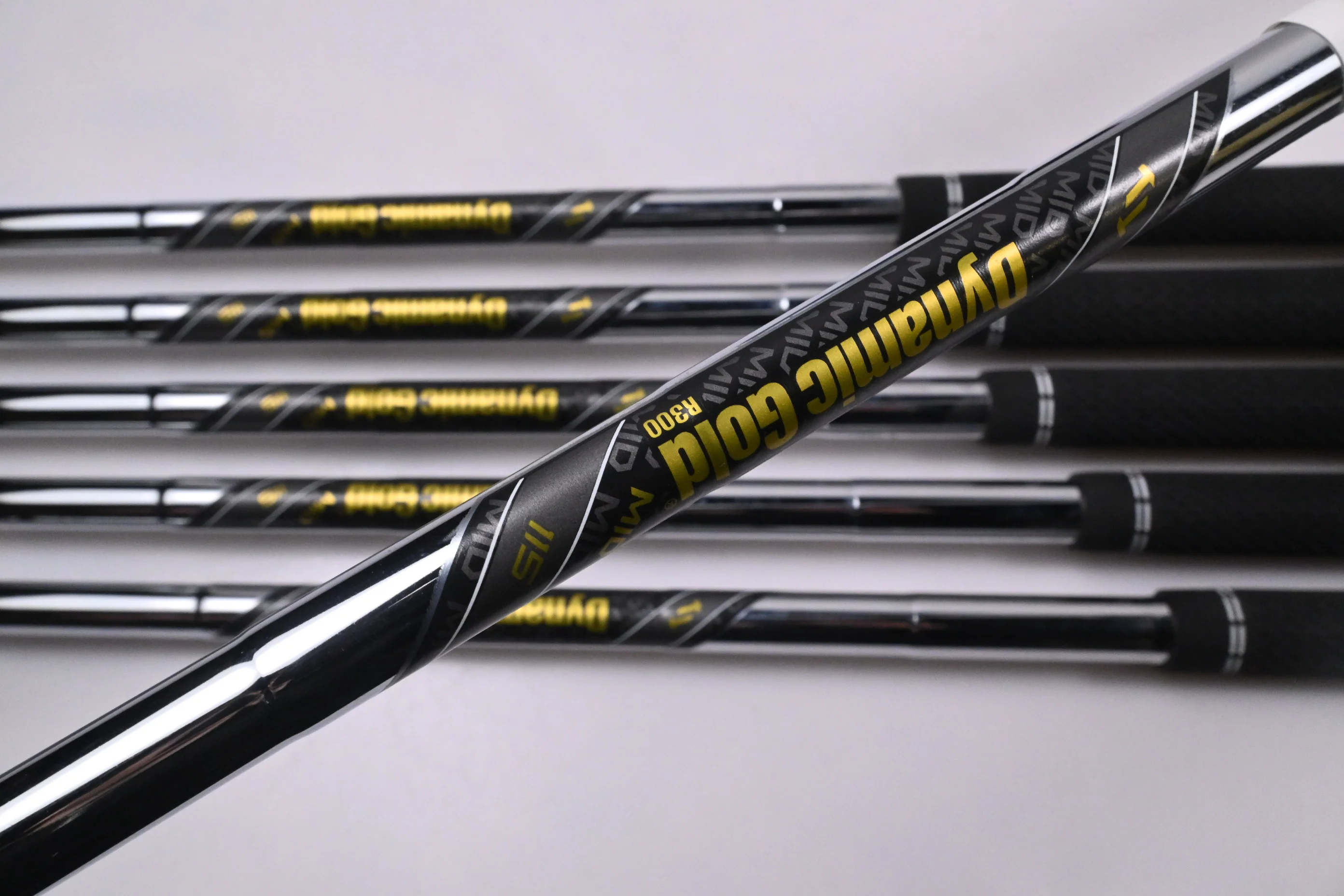 Callaway Quantum Max Irons / 6-PW+GW / Regular Flex Dynamic Gold Mid 115 R300 - Image 5