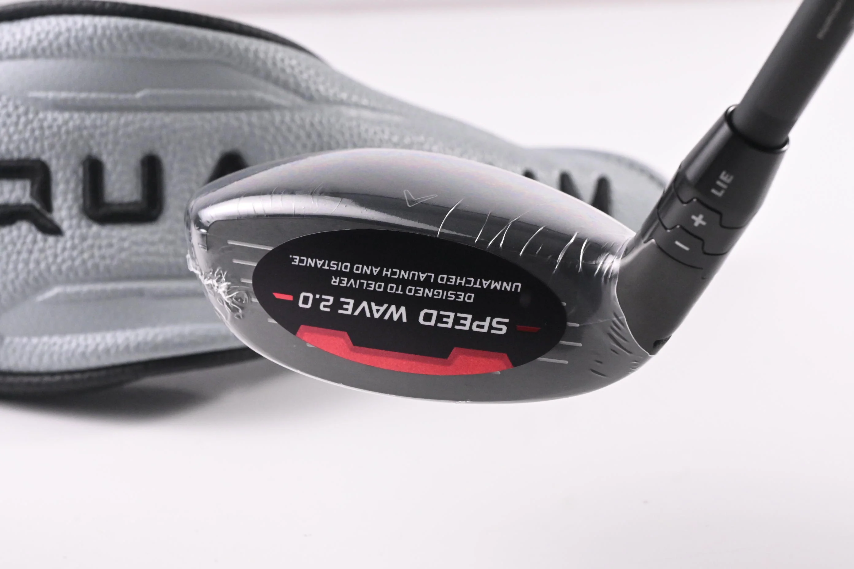 Callaway Quantum Max OS #4 Hybrid / 20 Degree / Regular Flex Vanquish 5 Shaft - Image 4