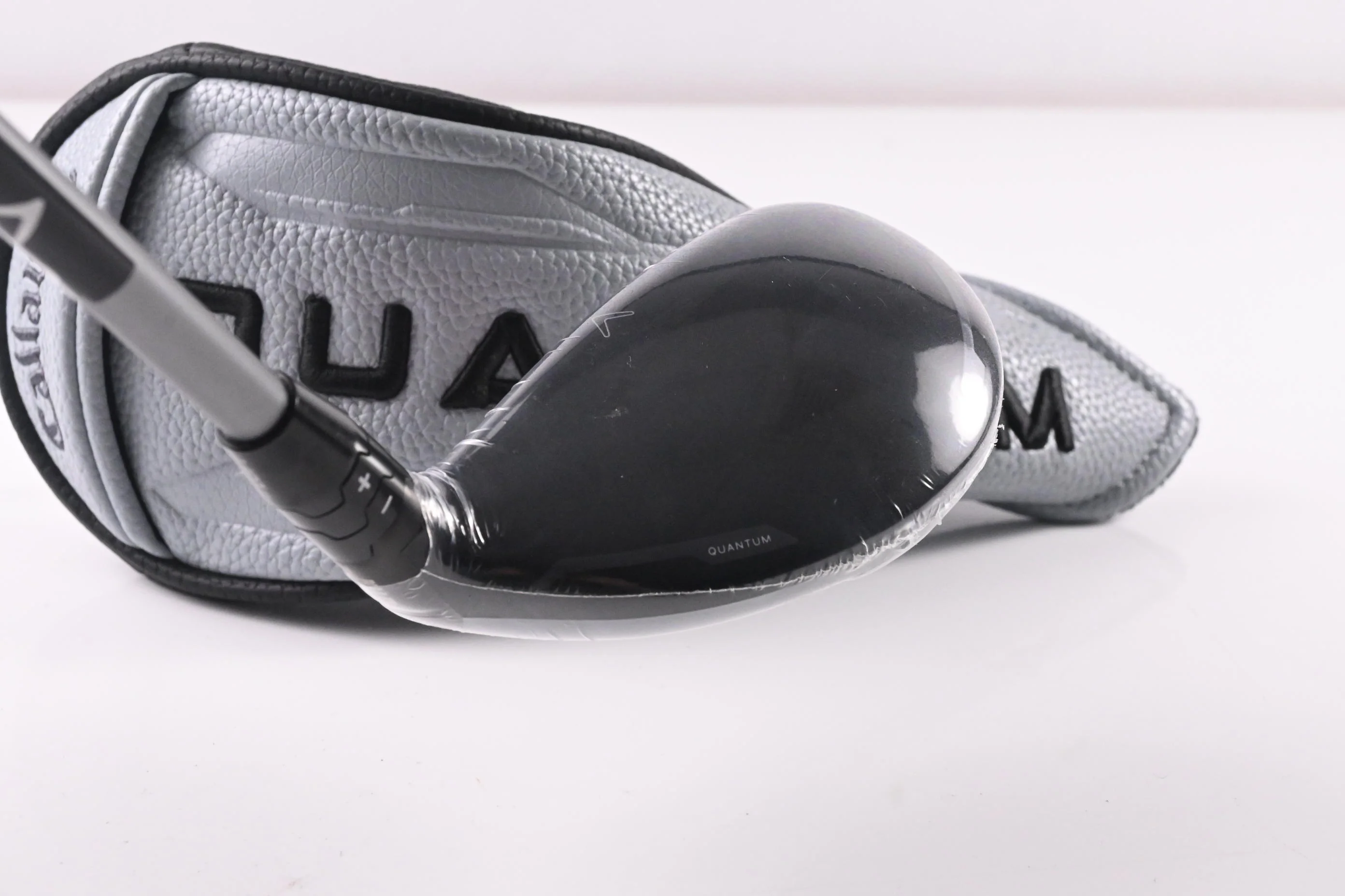 Callaway Quantum Max OS #5 Hybrid / 23 Degree / Regular Flex Denali Frost Silver - Image 5