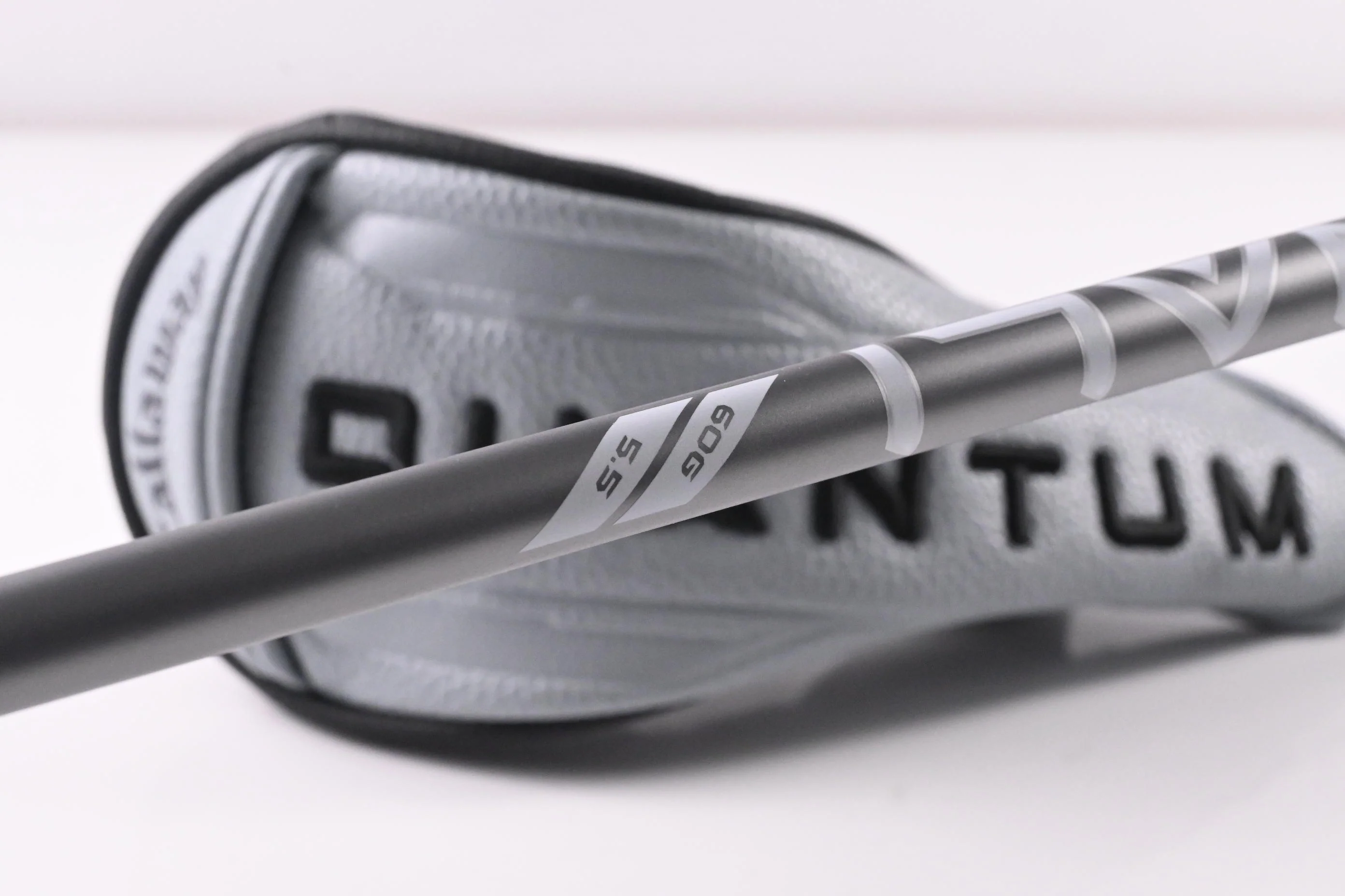Callaway Quantum Max OS #5 Hybrid / 23 Degree / Regular Flex Denali Frost Silver - Image 6