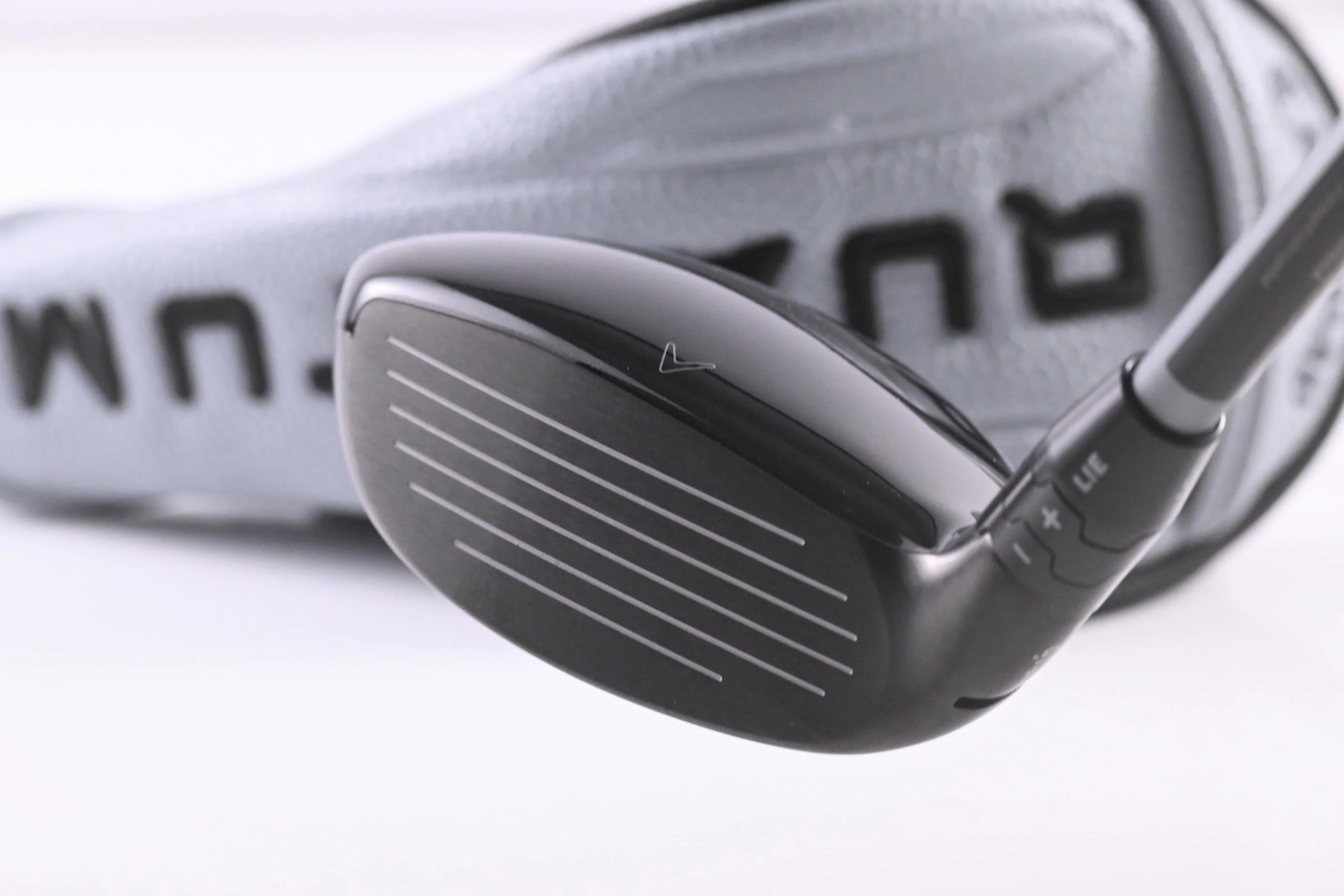 Callaway Quantum Max OS #4 Hybrid / 20 Degree / Regular Flex Denali Frost Silver - Image 4