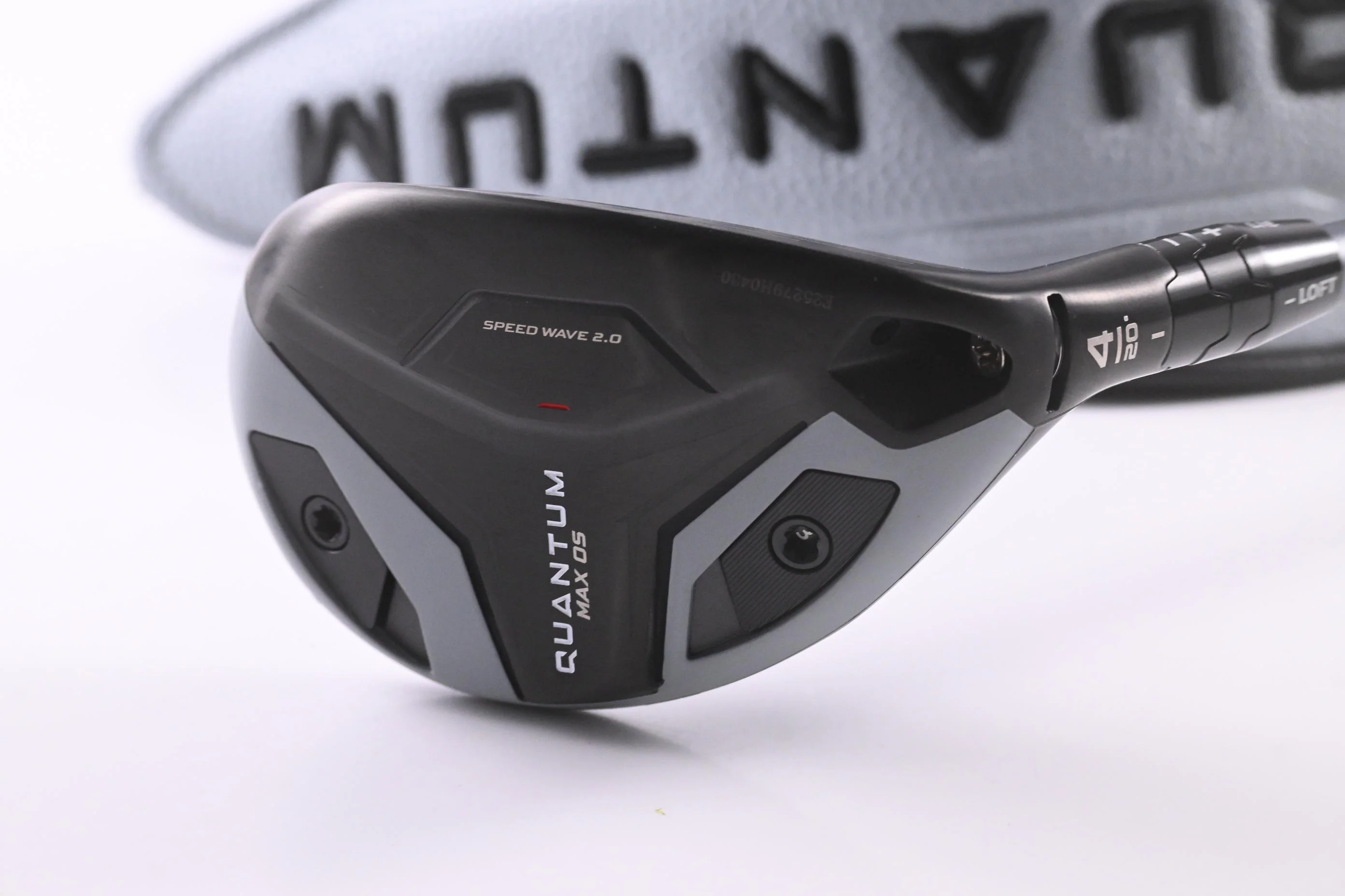 Callaway Quantum Max OS #4 Hybrid / 20 Degree / Regular Flex Denali Frost Silver - Image 2