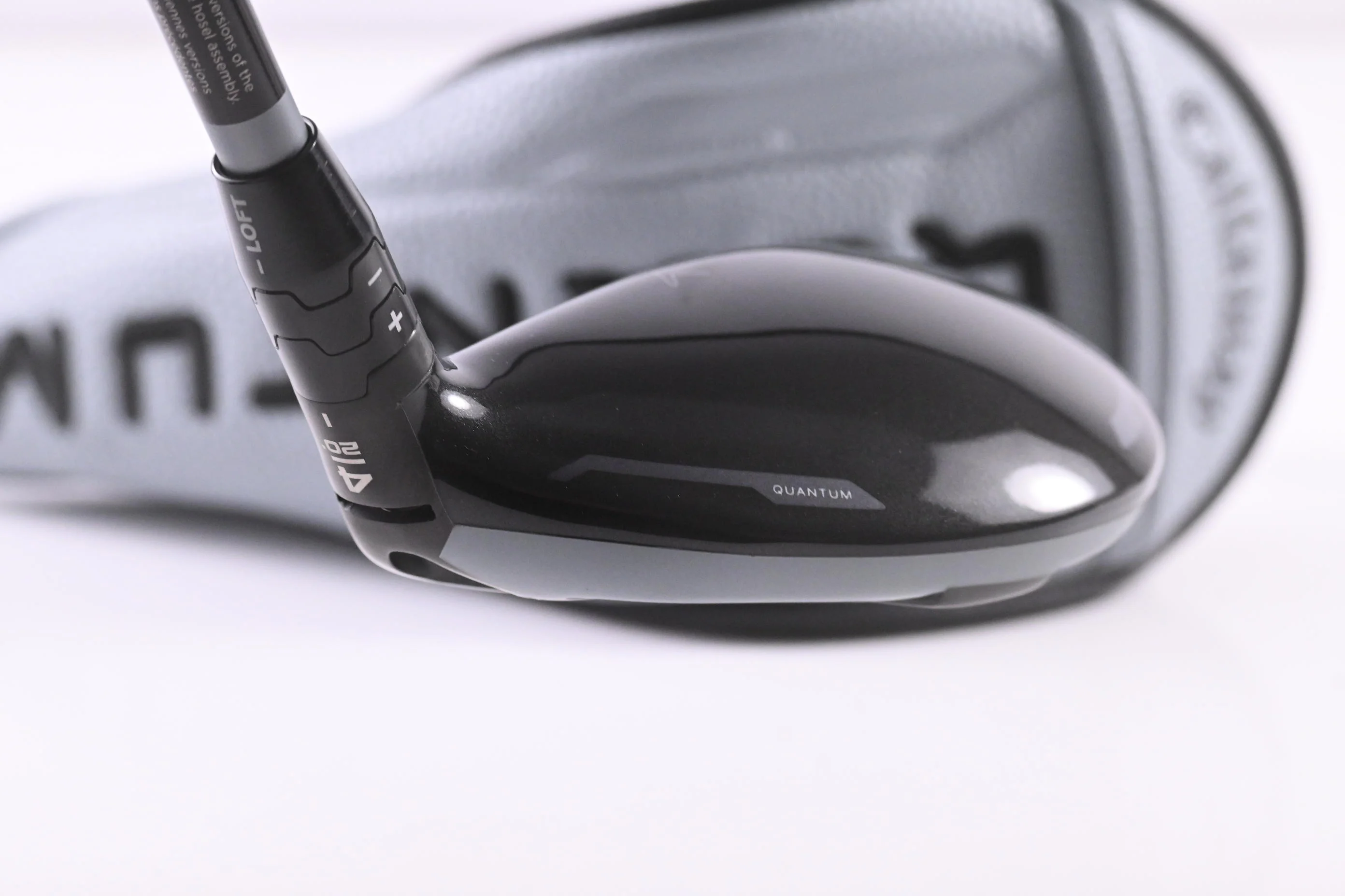 Callaway Quantum Max OS #4 Hybrid / 20 Degree / Regular Flex Denali Frost Silver - Image 5