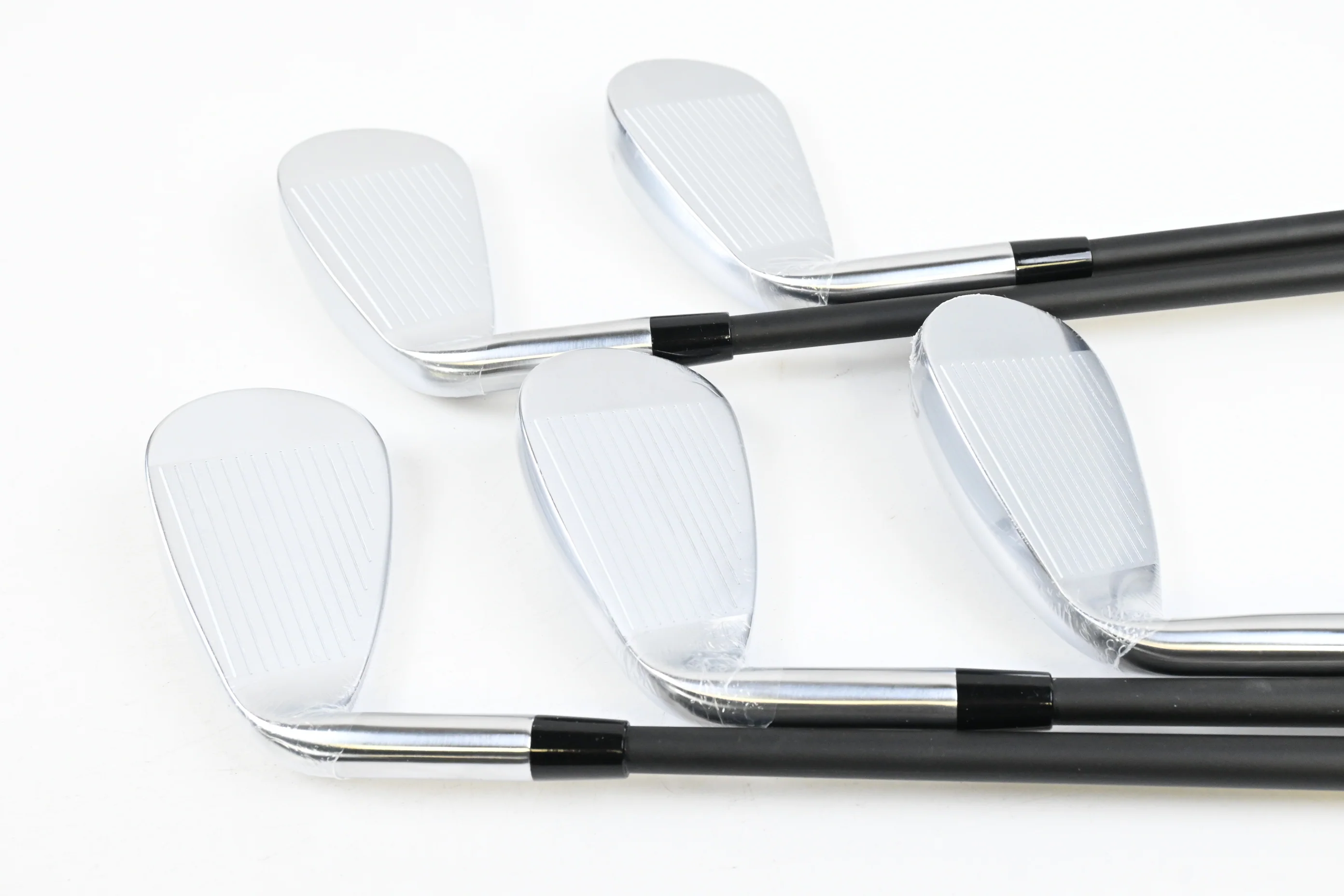 Callaway Quantum Max OS Irons / 6-PW / Senior Flex Vanquish 5 Shafts - Image 3