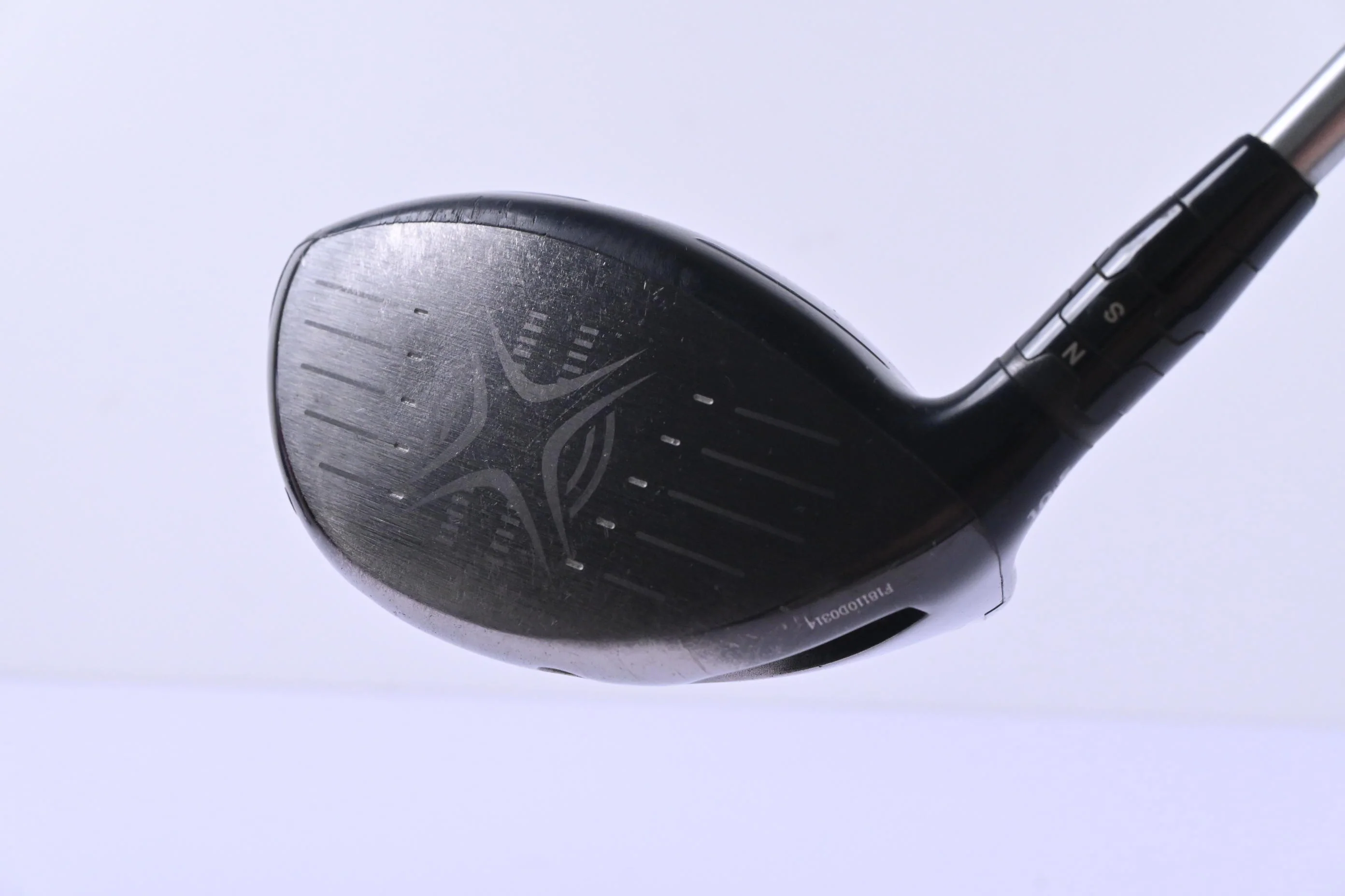 Callaway Rogue Driver / 10.5 Degree / Regular Flex Aldila Quaranta 40 - Image 4