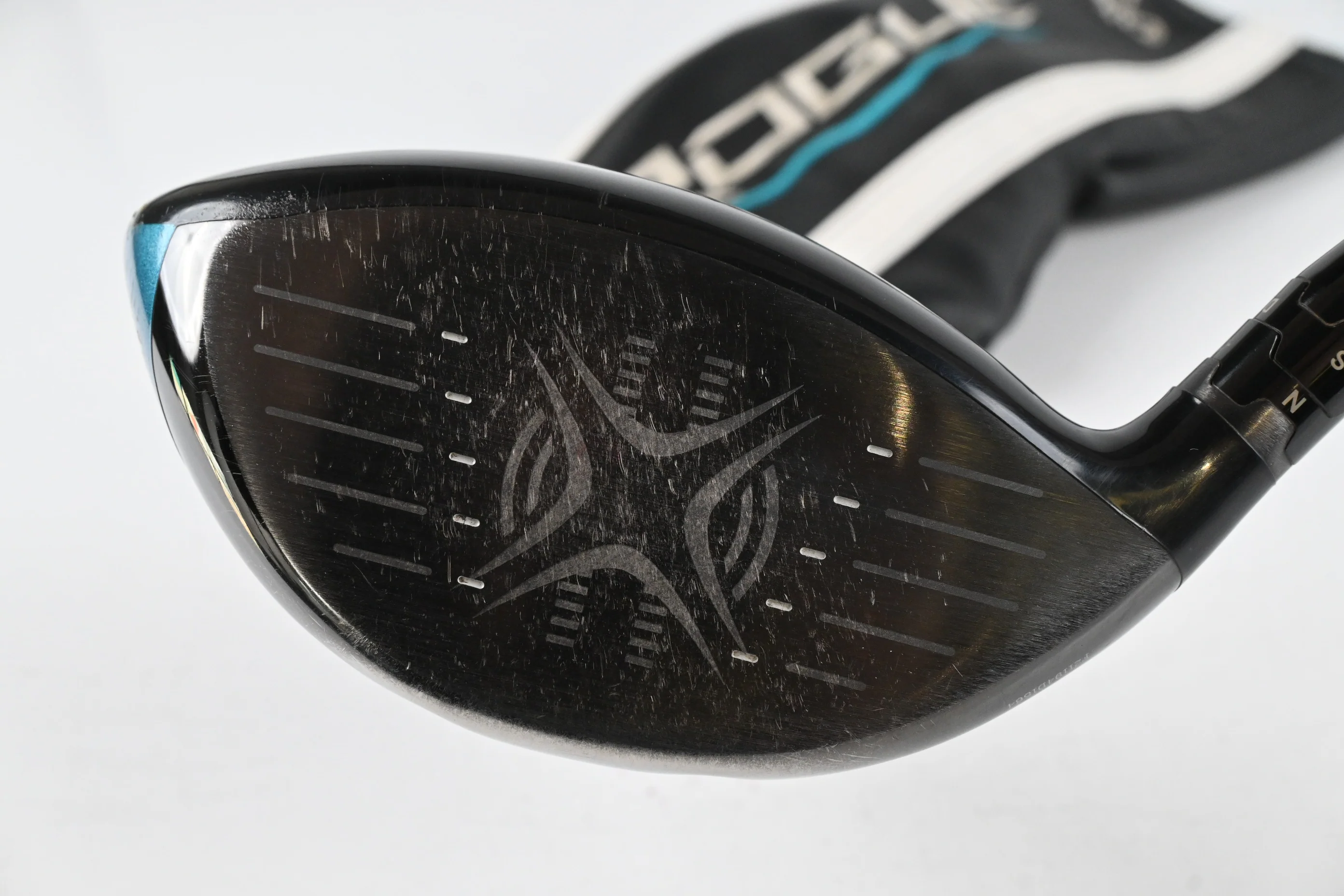Callaway Rogue Driver / 10.5 Degree / Regular Flex Aldila Synergy 50 Shaft - Image 4