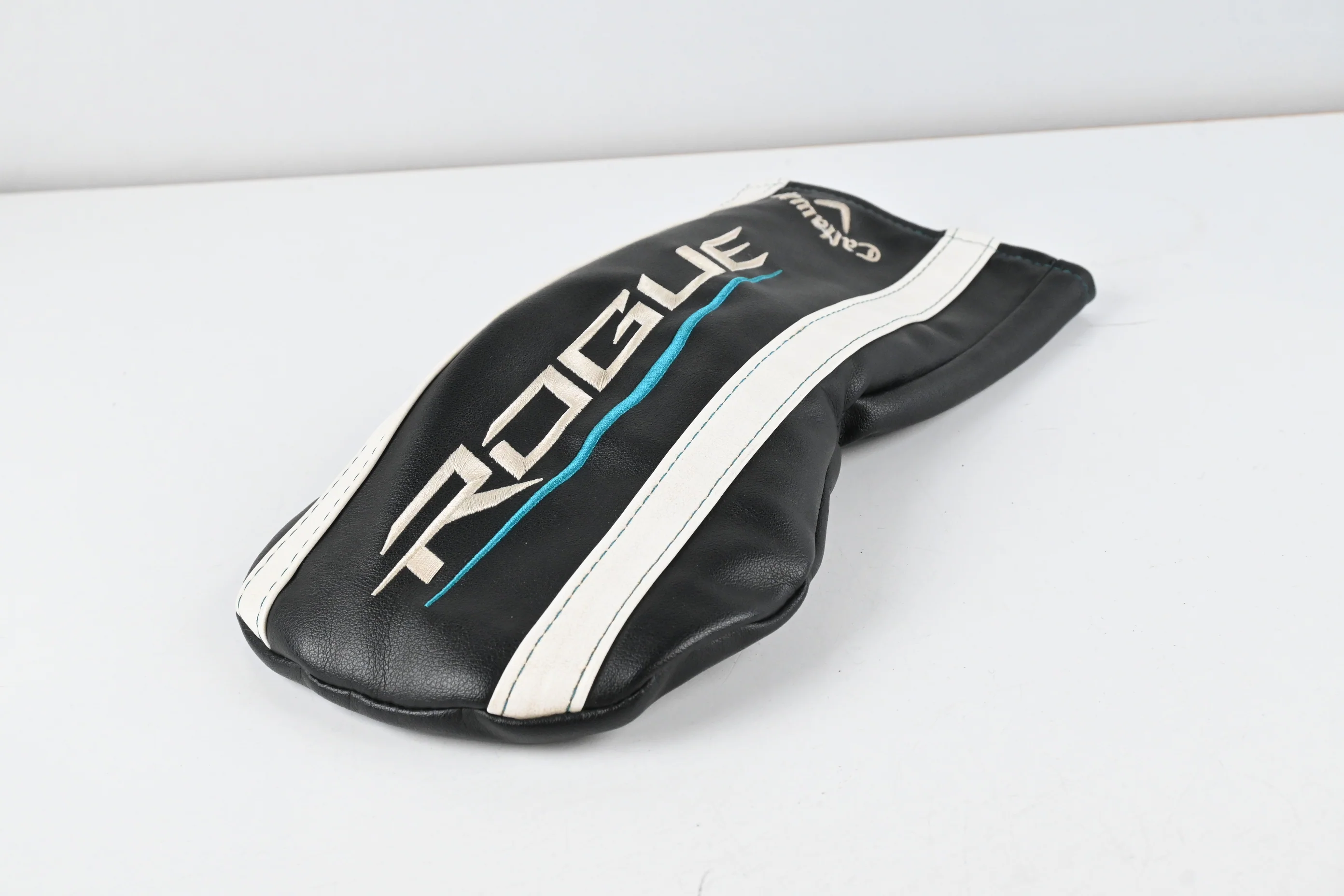 Callaway Rogue Driver / 10.5 Degree / Regular Flex Aldila Synergy 50 Shaft - Image 9