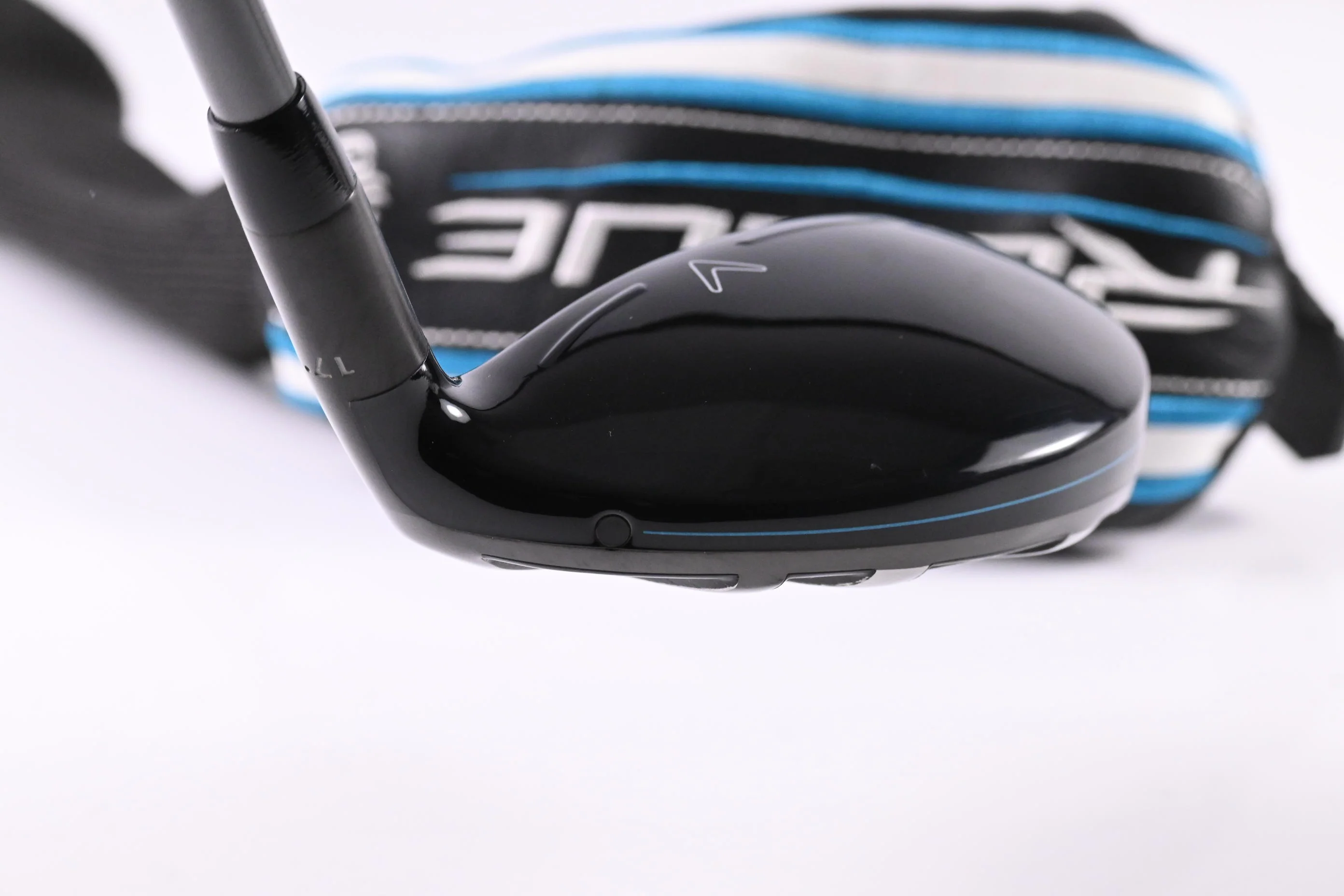 Callaway Rogue #2 Hybrid / 17 Degree / Regular Flex Aldila SYNERGY Blue 60 Shaft - Image 5