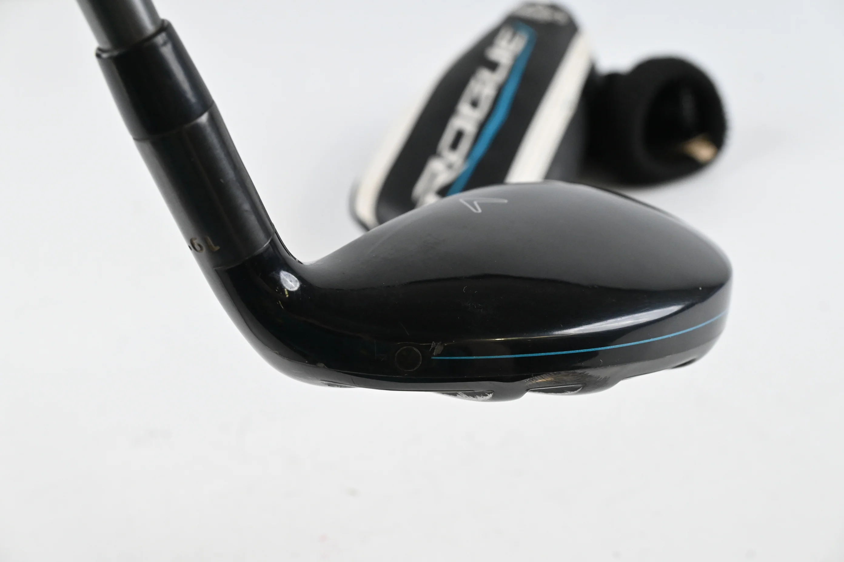 Callaway Rogue #3 Hybrid / 19 Degree / Regular Flex Aldila Synergy 60 Shaft - Image 5