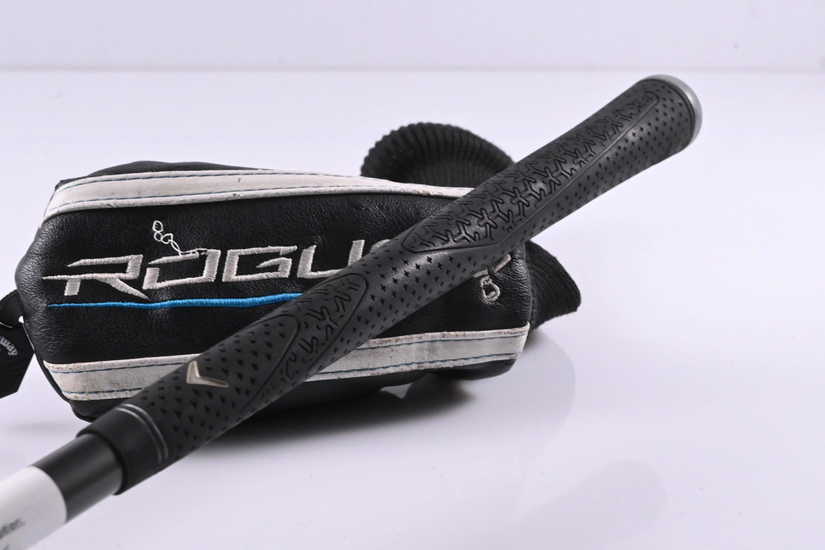 Callaway Rogue #3 Hybrid / 19 Degree / Regular Flex Aldila Synergy 60 Shaft - Image 9