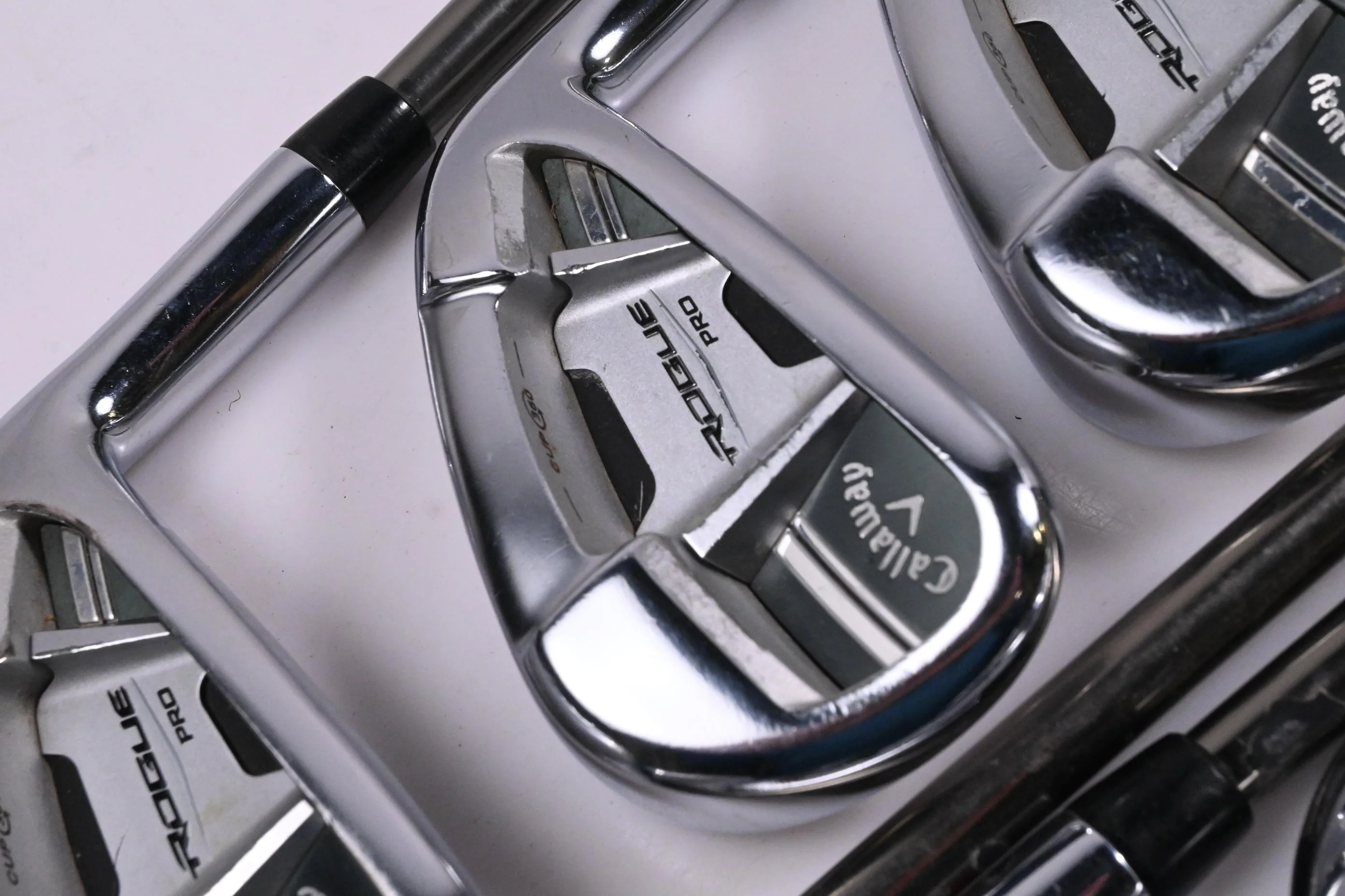 Callaway Rogue Pro Irons / 5-PW+GW / Regular Flex UST Recoil ES760 Shafts