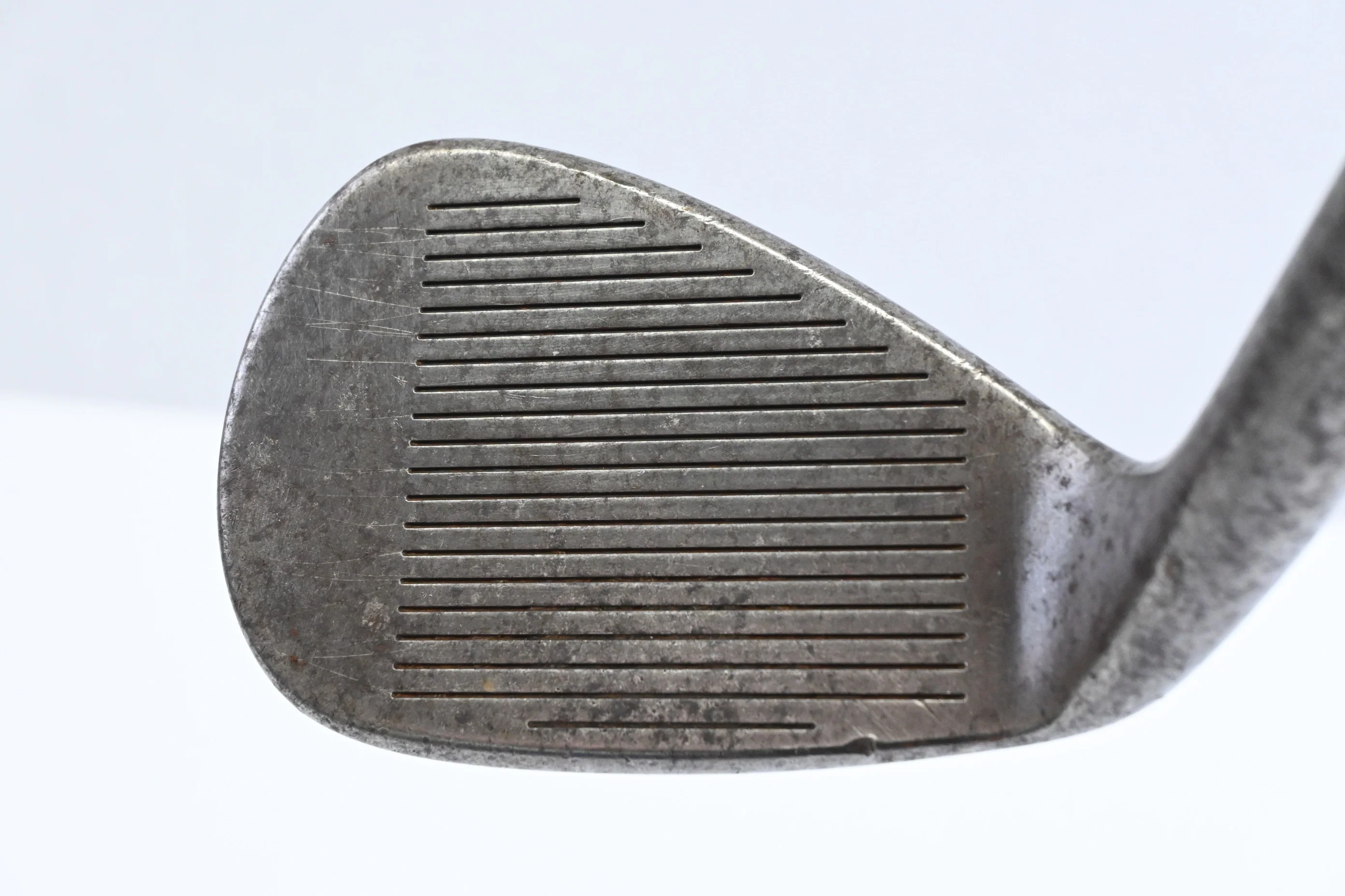 Callaway X-Series Jaws Gap Wedge / 52 Degree / Regular Flex Dynamic Gold R300 - Image 2