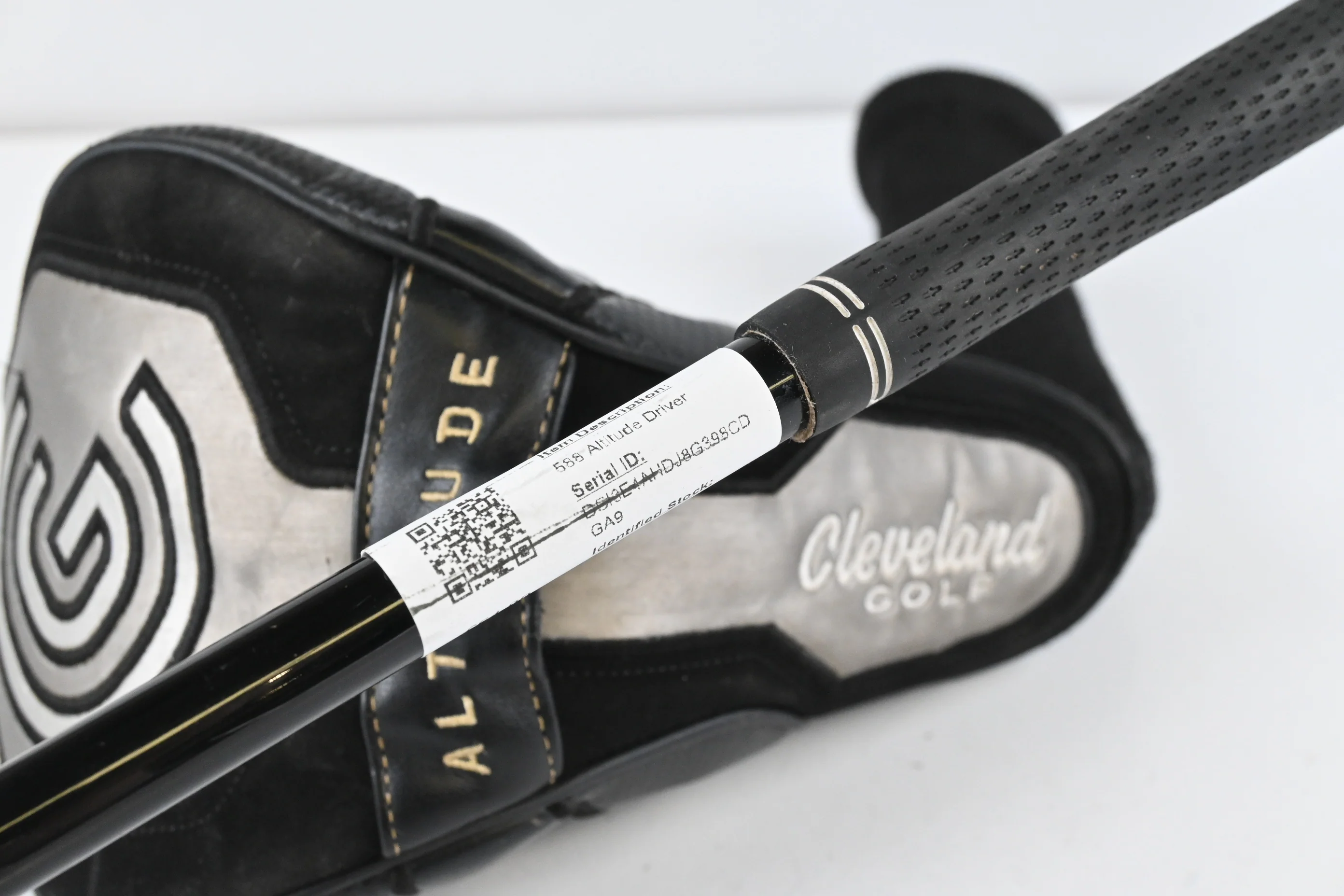 Cleveland 588 Altitude Driver / 9 Degree / Regular Flex Apollo Shadow Shaft - Image 7